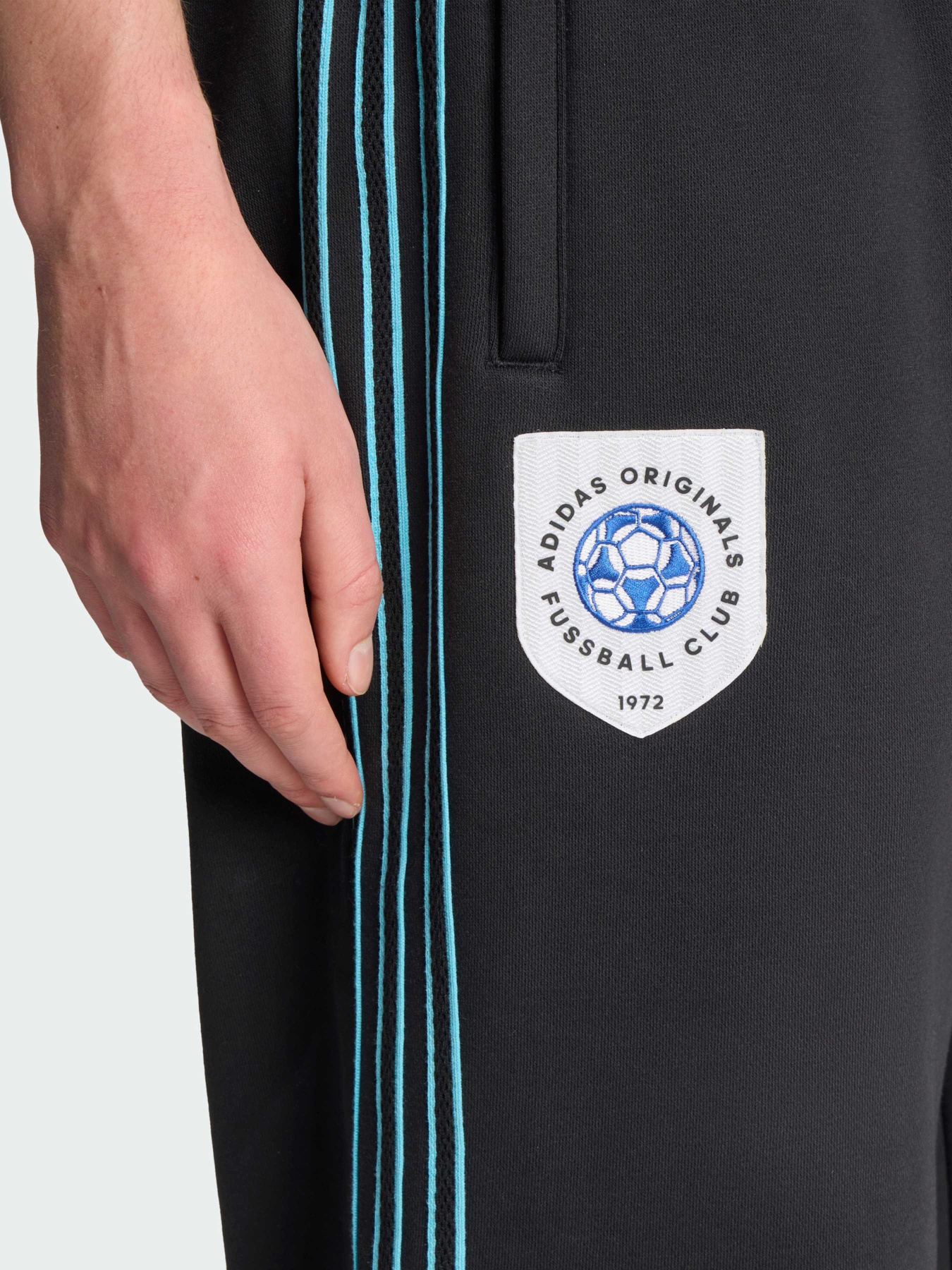 Повседневные штаны Adidas модель JX3088 Повседневные штаны Adidas модель JX3088 Фото