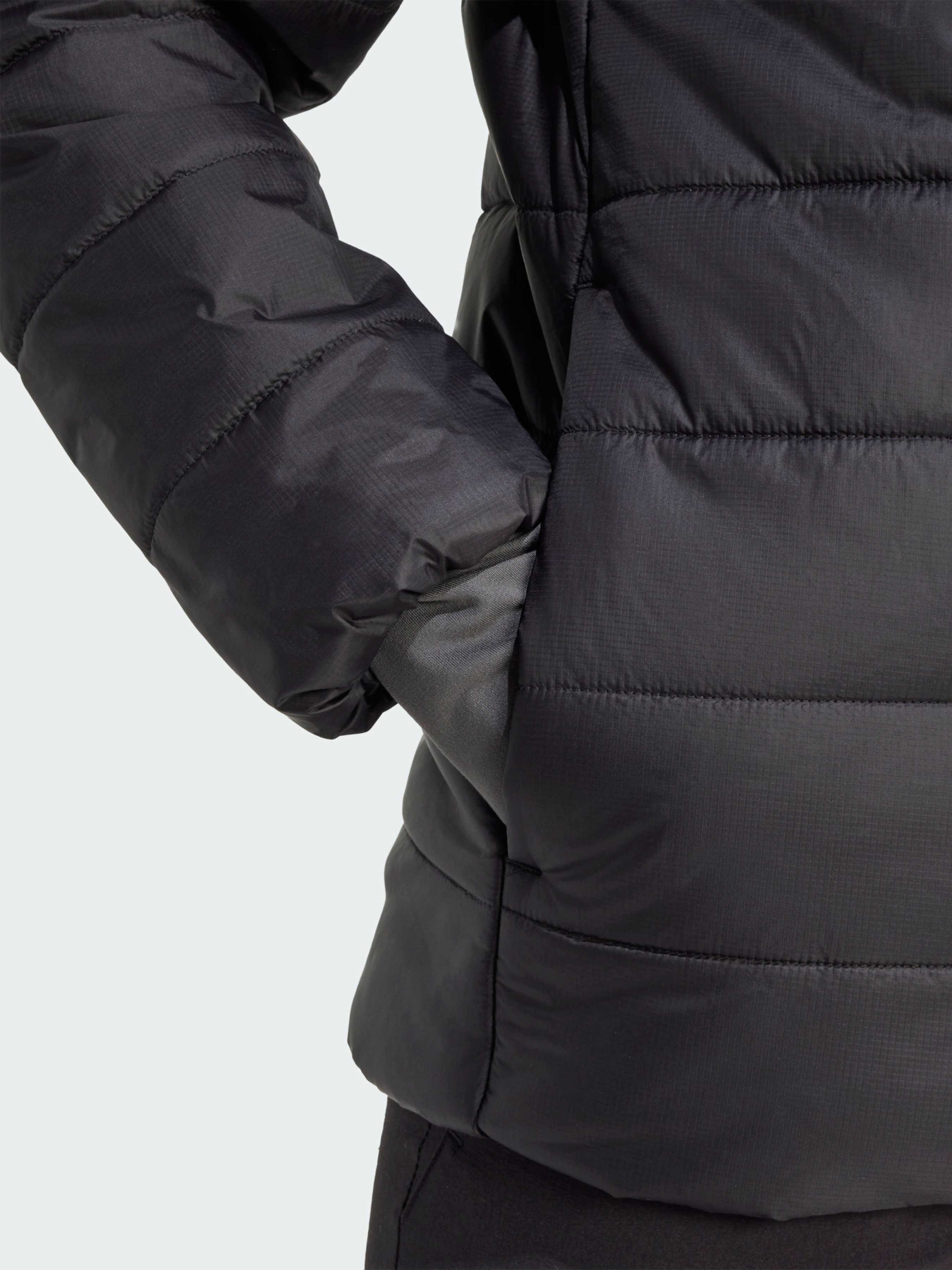 Демісезонна куртка Adidas модель KB2169 Фото