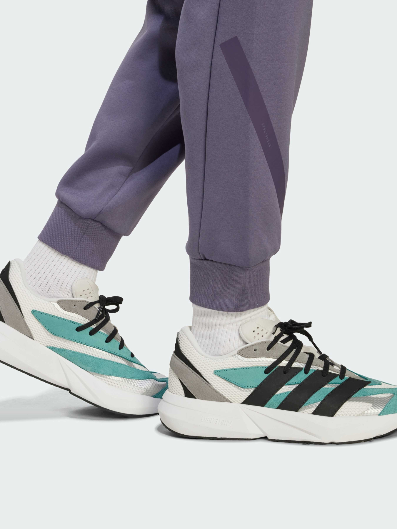 Джоггеры Adidas ZNE модель JW4727 Джоггеры Adidas ZNE модель JW4727 Фото