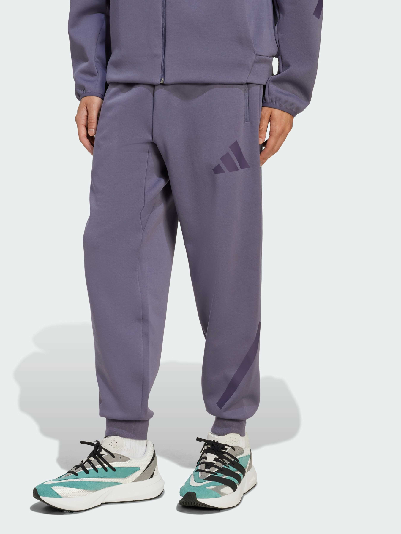 Джоггеры Adidas ZNE модель JW4727 Джоггеры Adidas ZNE модель JW4727 Фото