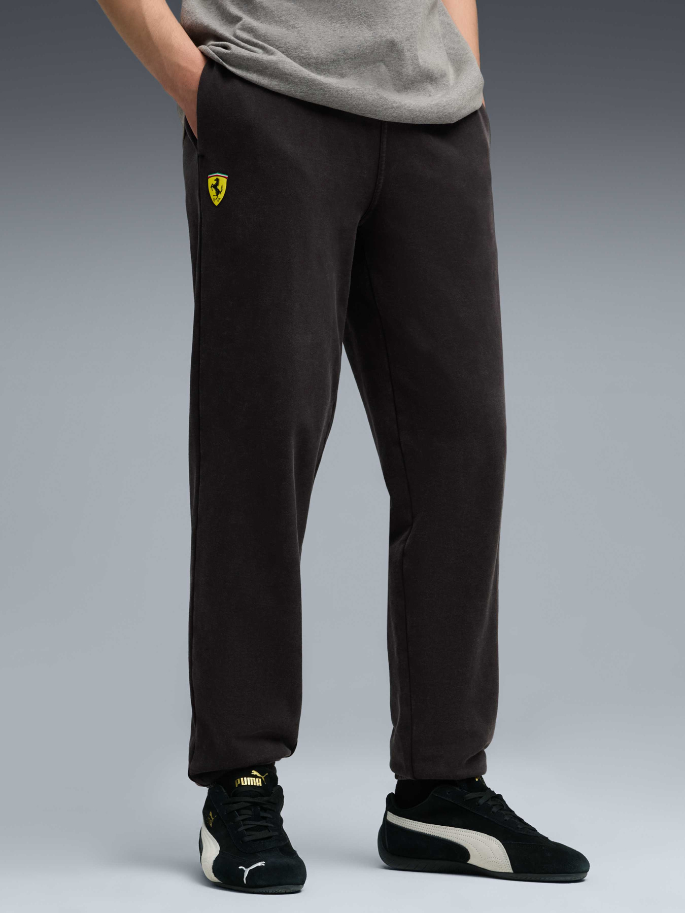 Штаны спортивные PUMA Ferrari Sportswear Sweatpant модель 632777 Фото