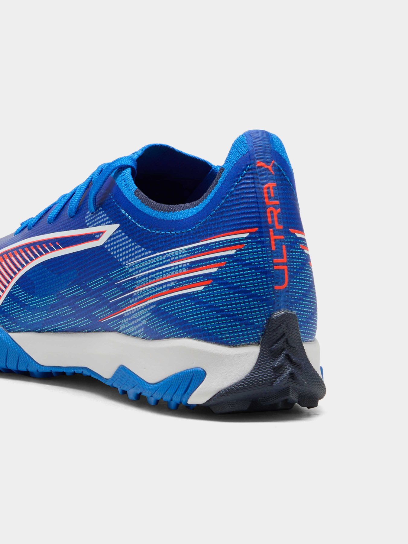 Бутсы PUMA Ultra 6 Match Tt модель 108522 Фото