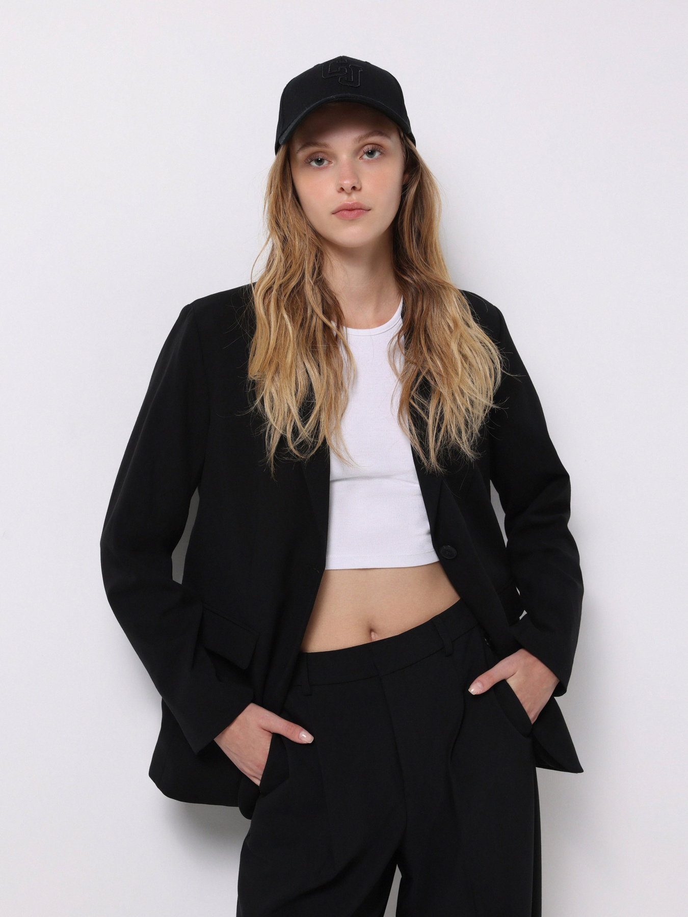 Куртки и дубленки Colin’s модель CL1075565_Q1.V1_BLK Фото