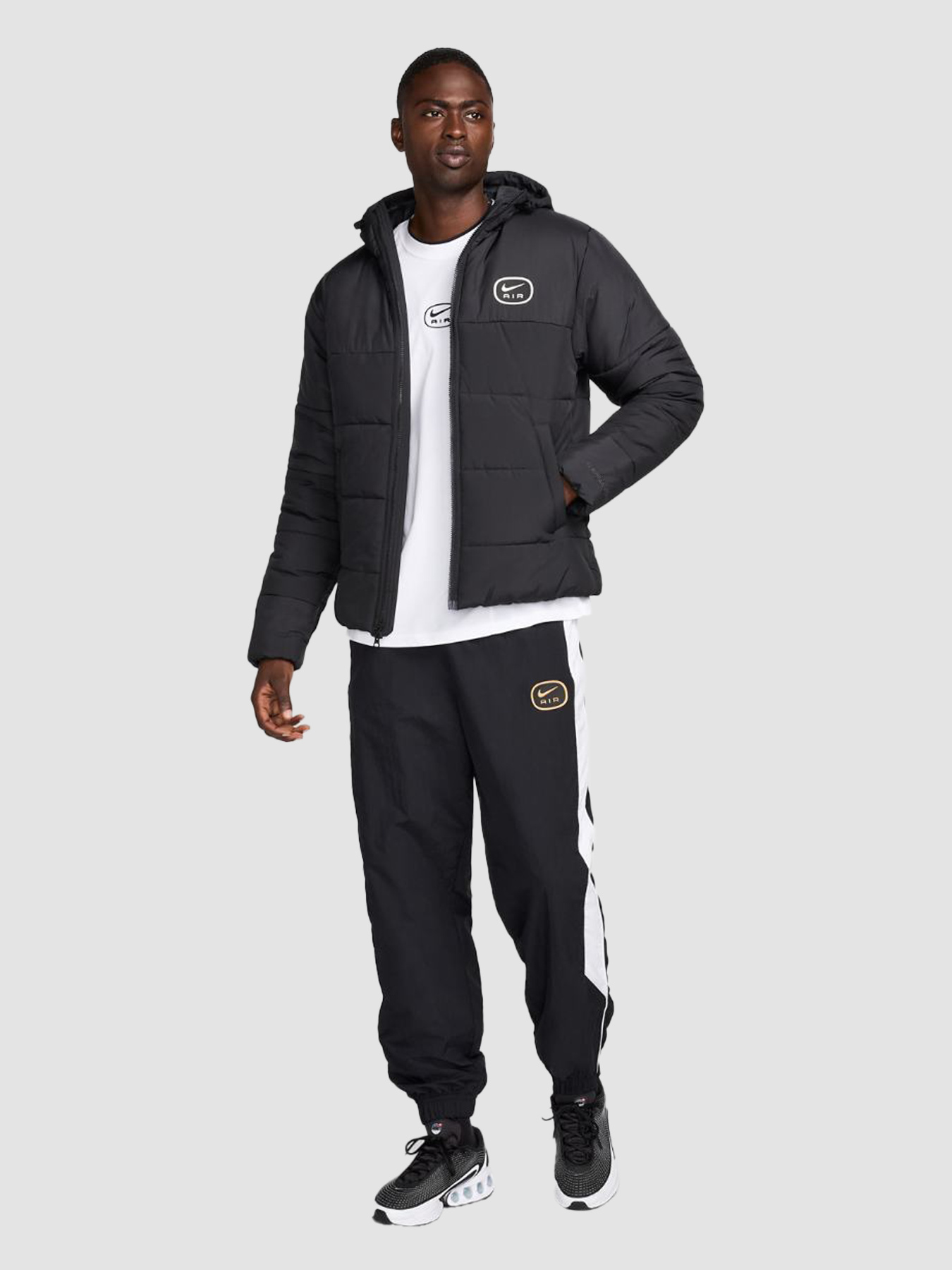 Зимова куртка NIKE M Nsw Sw Air Syn Fill Jkt модель HM0198-011 Фото