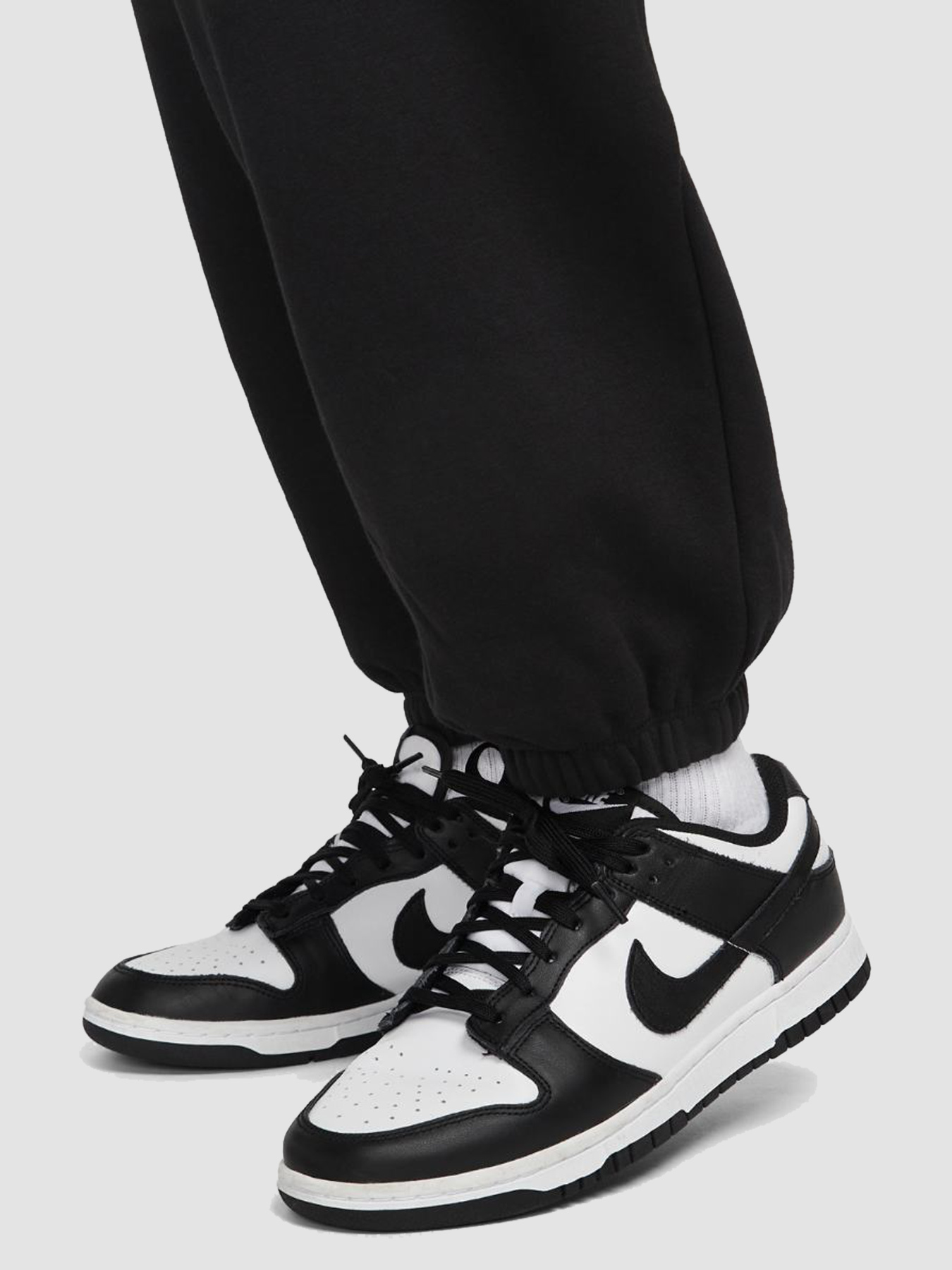 Джоггеры NIKE W Nsw Club Flc Mr Os Pant модель DQ5800-010 Фото