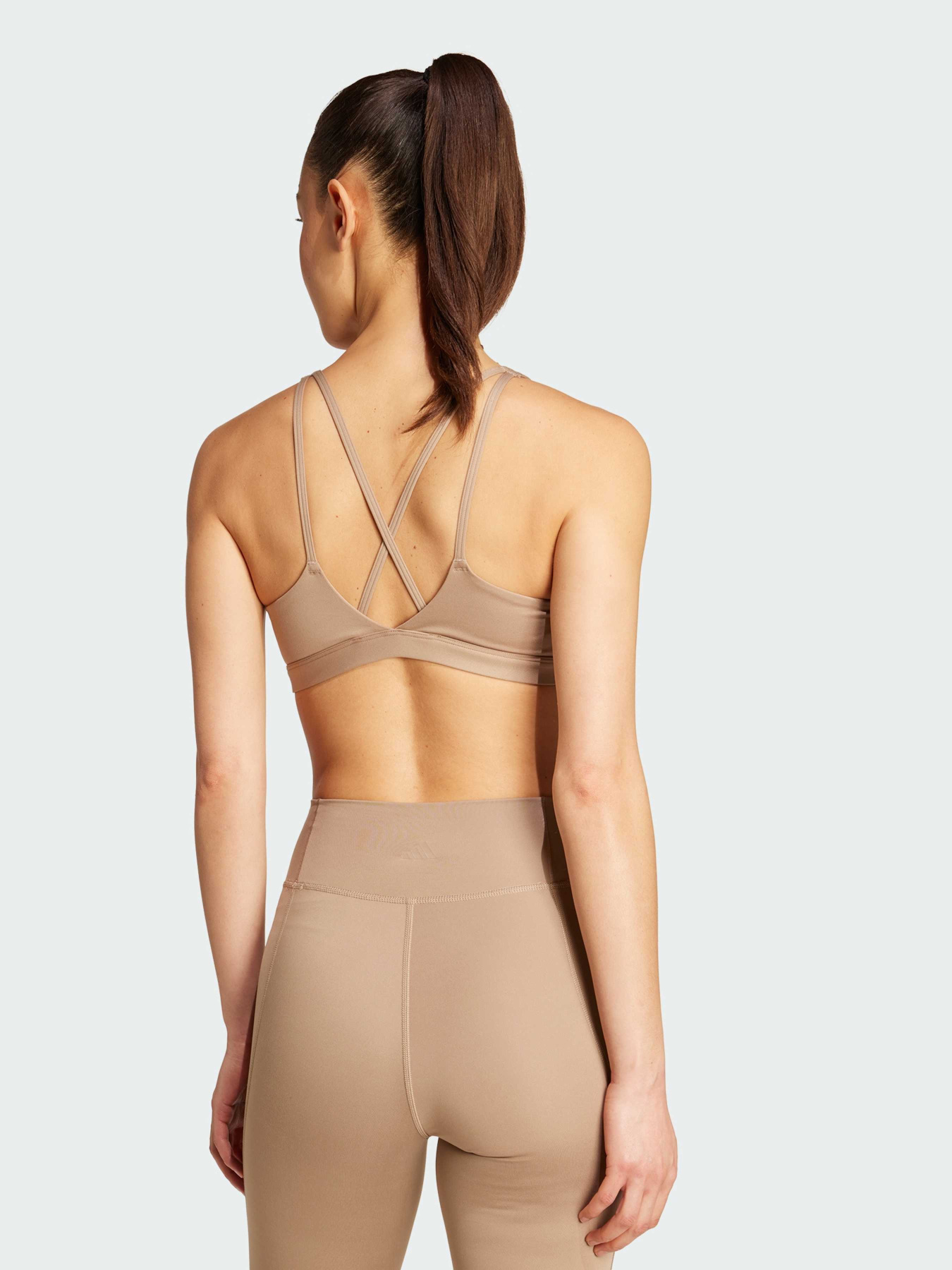 Спортивный топ Adidas модель JL5489 Фото