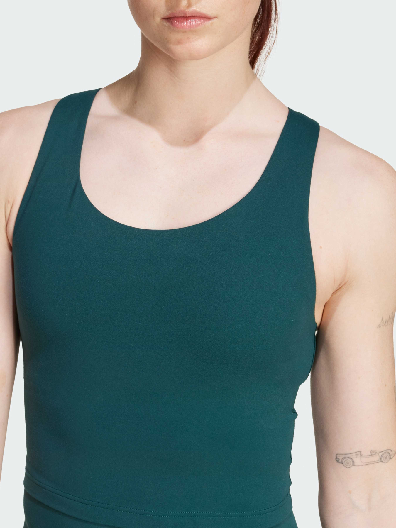 Топ спортивный Adidas модель JL5525 Фото