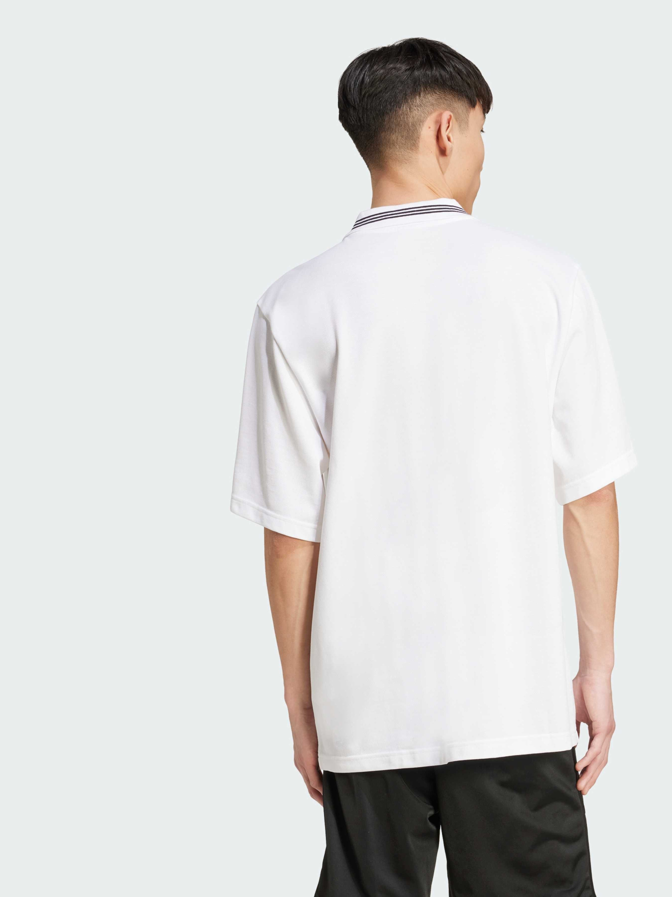 Футболки и поло Adidas Adicolor модель JW5898 Футболки и поло Adidas Adicolor модель JW5898 Фото
