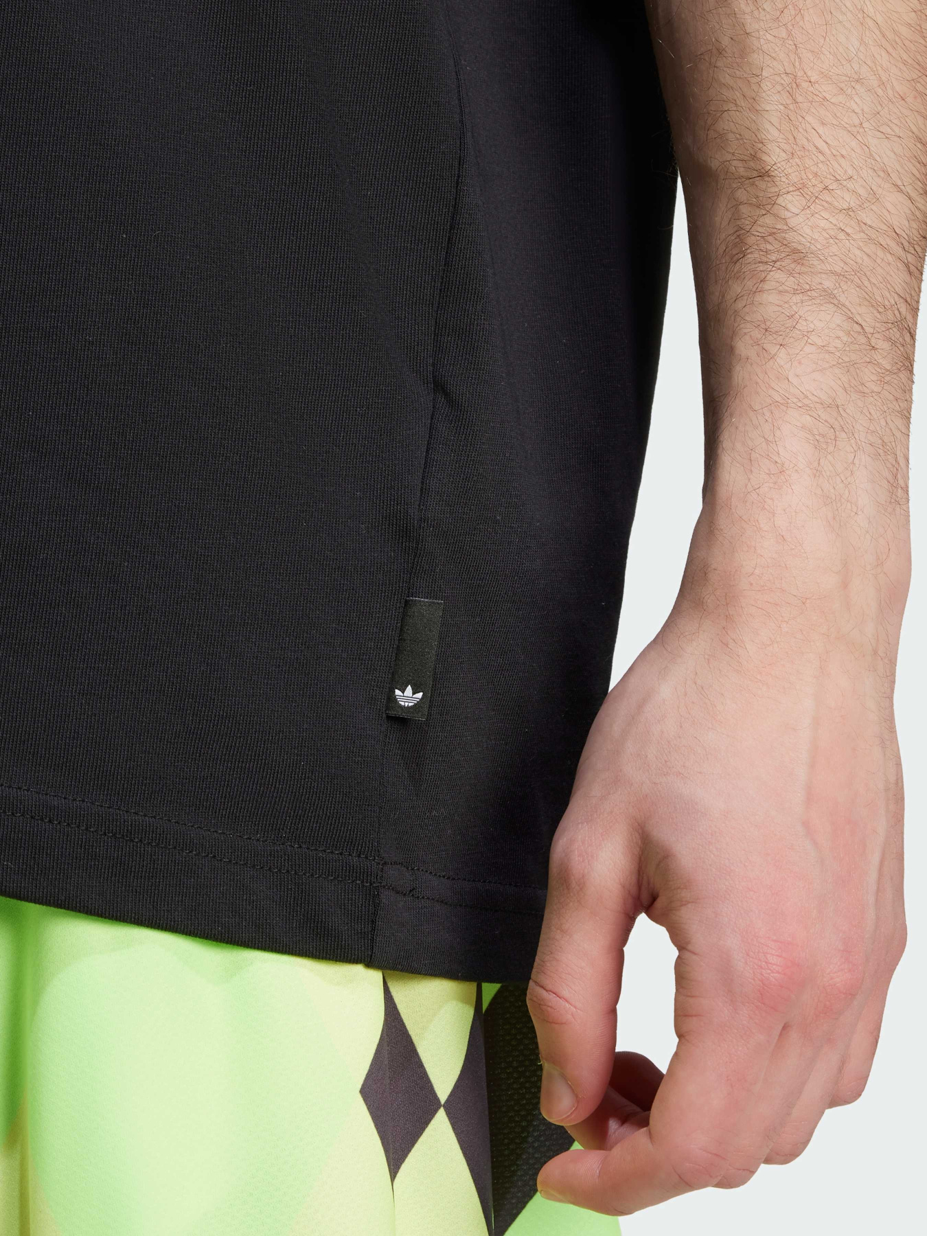 Футболка Adidas Graphics модель JW2954 Фото