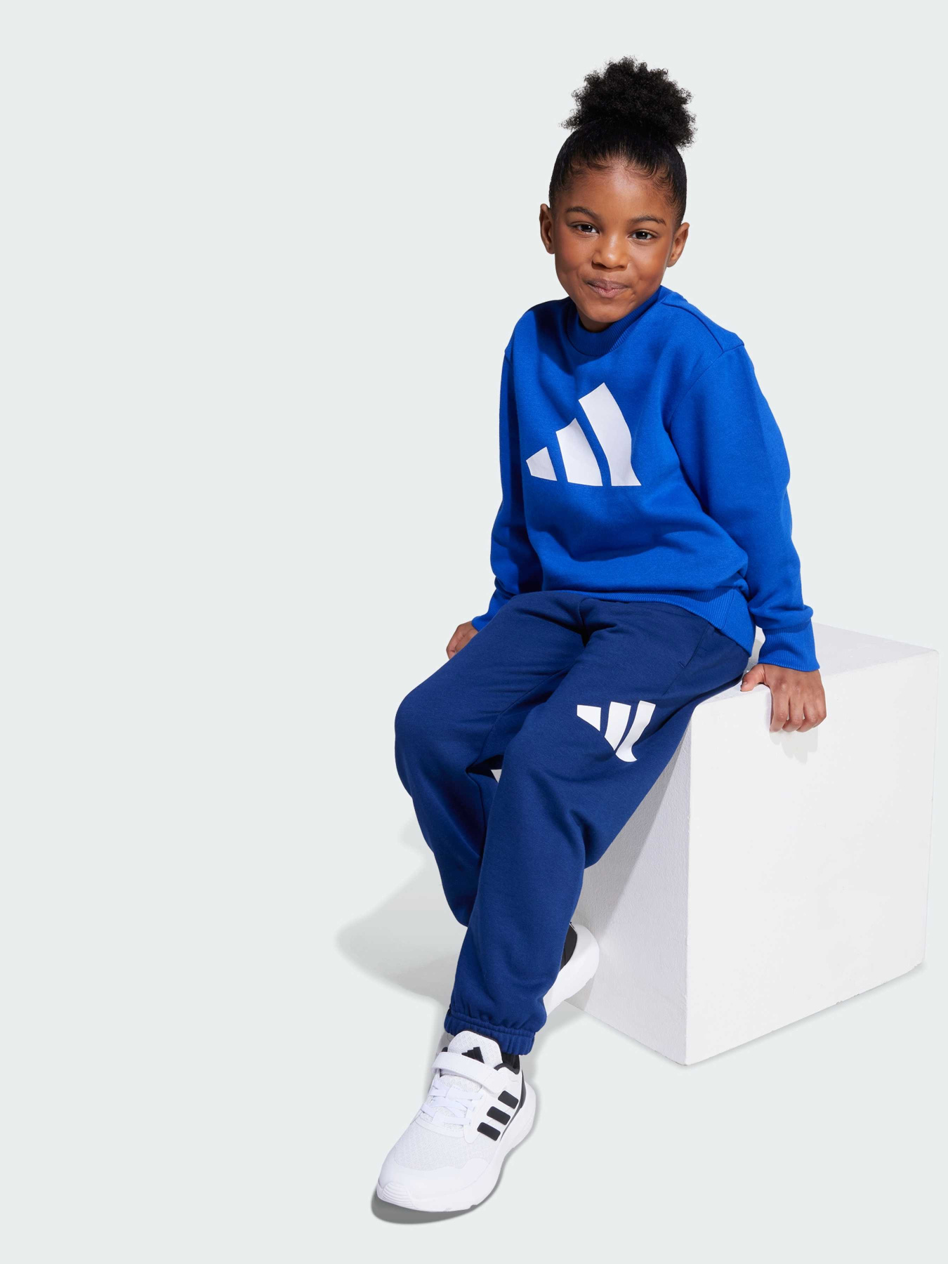 Спортивний костюм Adidas модель JM0881 Фото