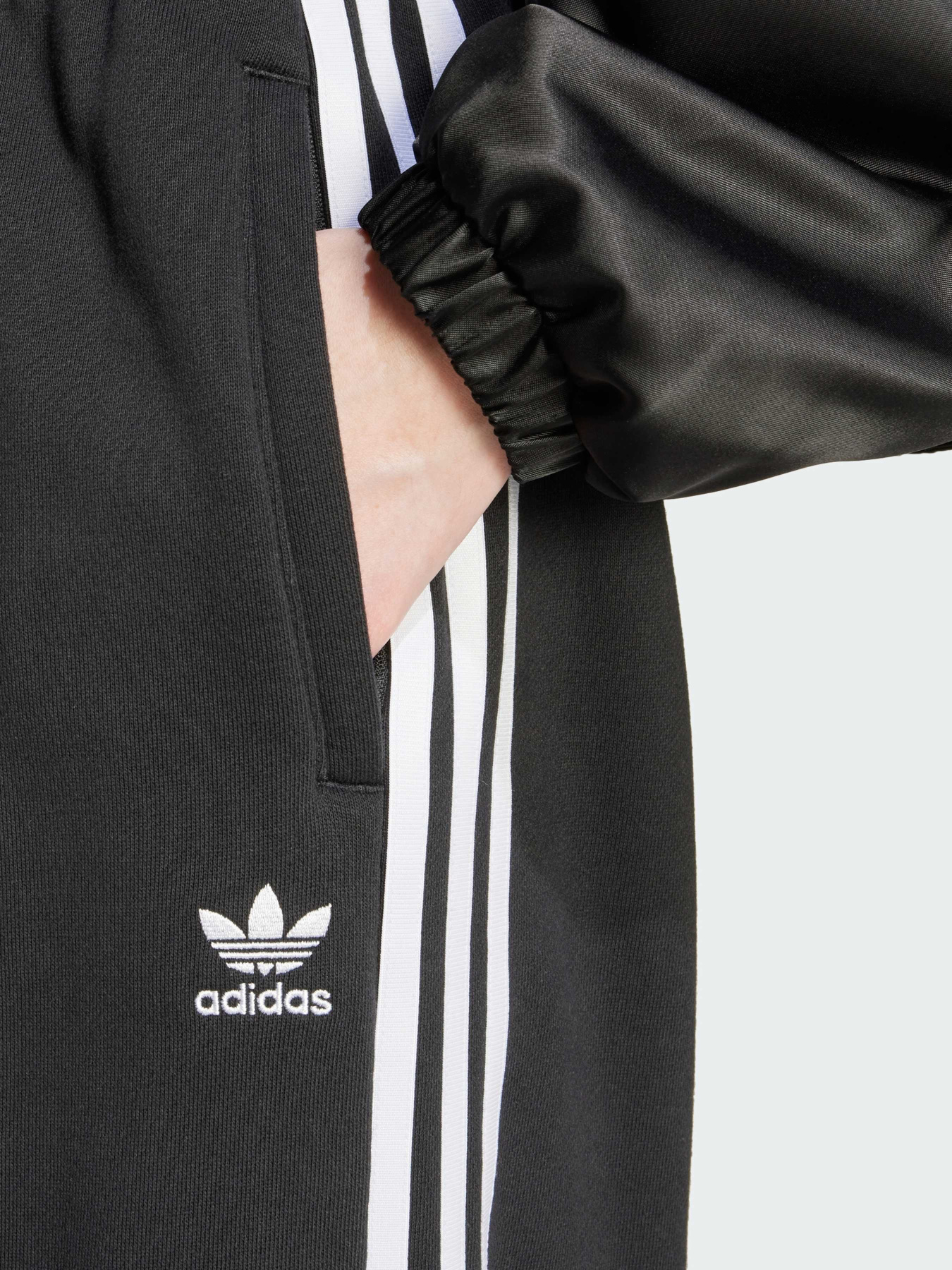 Брюки палаццо Adidas Adicolor модель IY7255 Фото