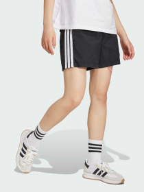 Повсякденні шорти Adidas модель JE1309 Повсякденні шорти Adidas модель JE1309 Фото