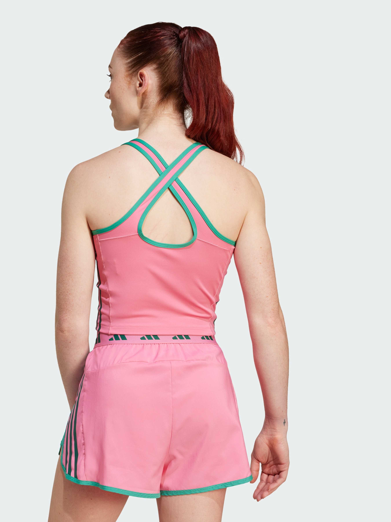 Спортивная майка Adidas модель JE8810 Фото