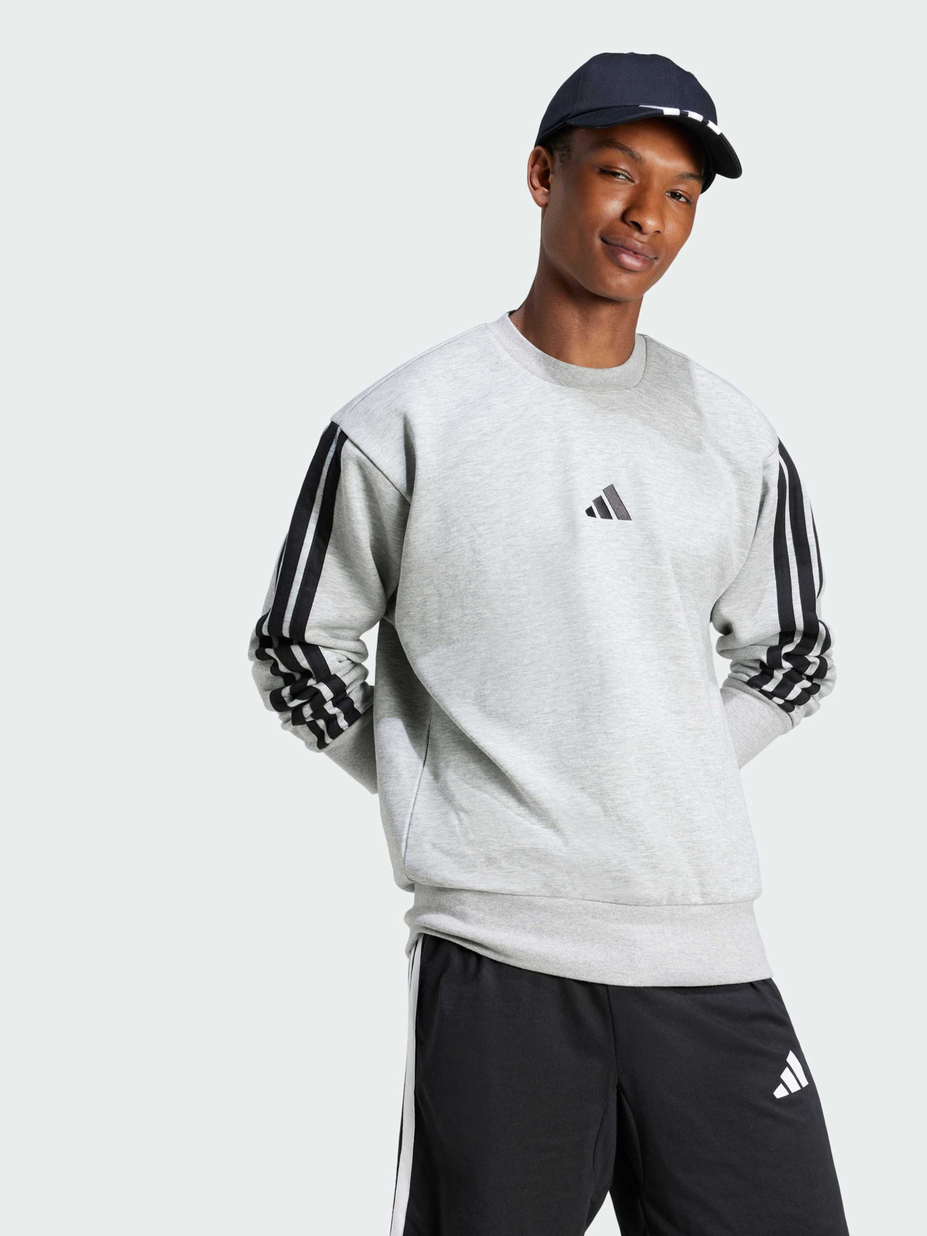 Свитшот Adidas модель JE6308 Фото