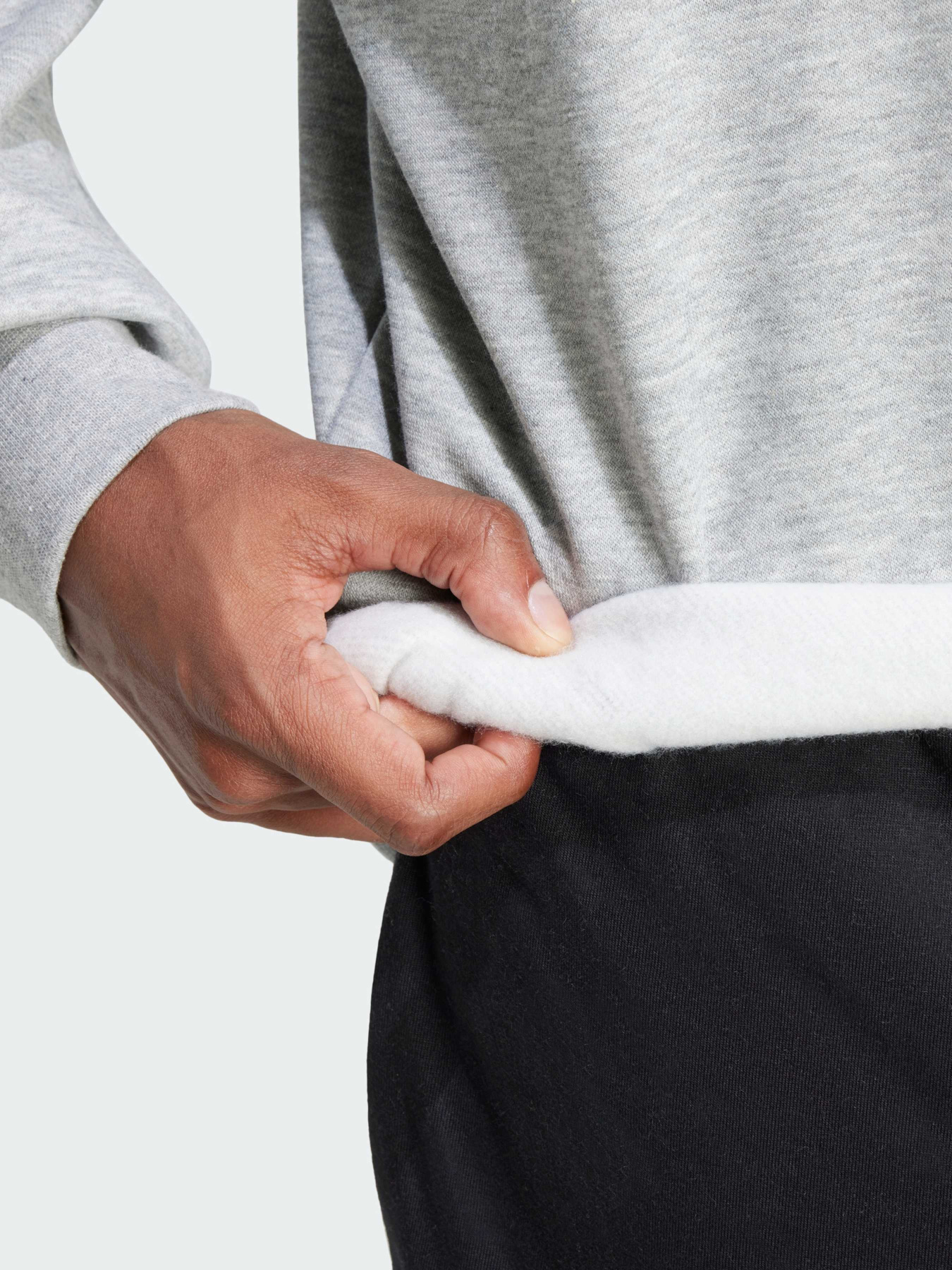 Свитшот Adidas модель JE6308 Фото