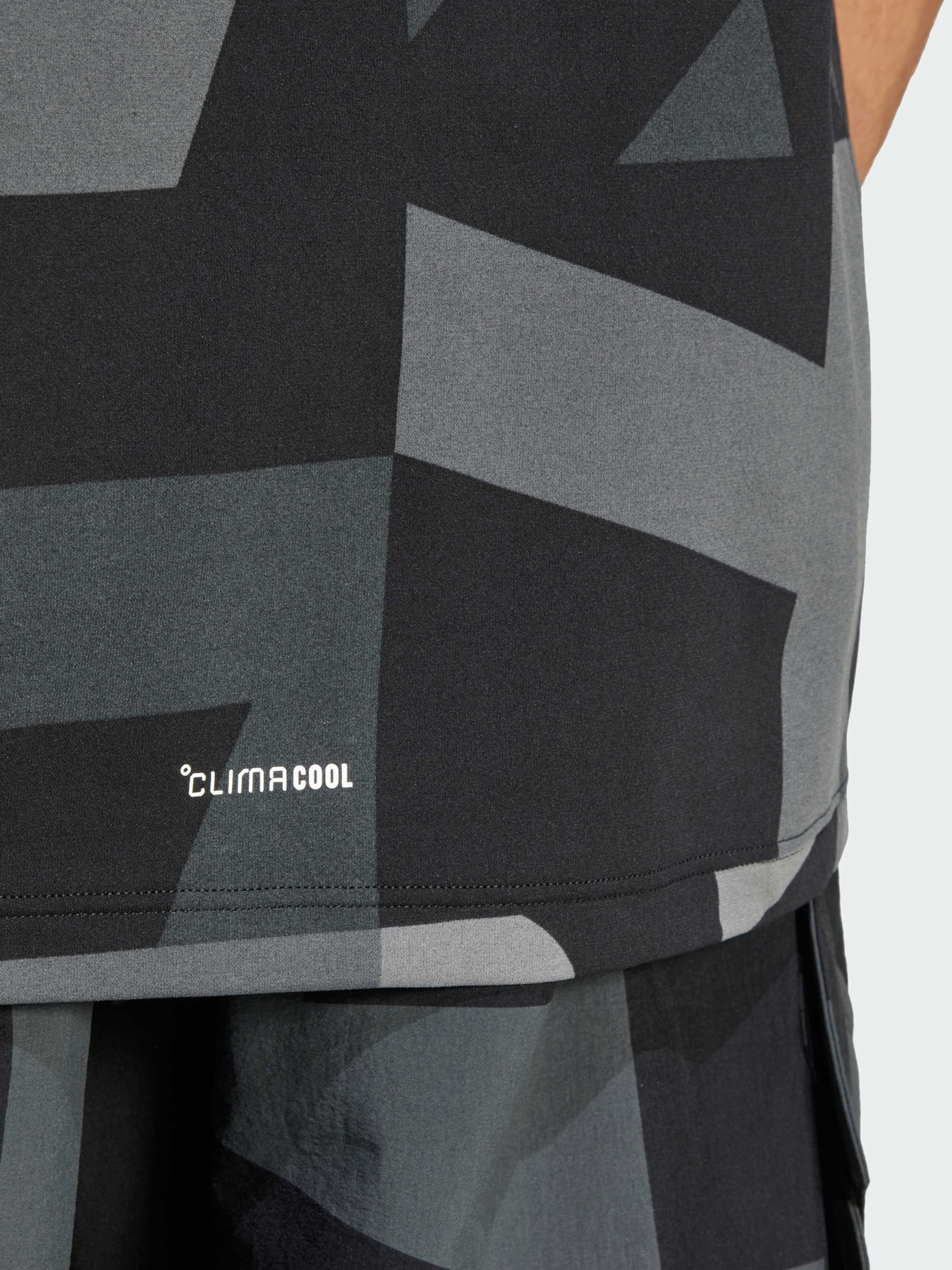 Спортивна футболка Adidas модель JE0390 Фото