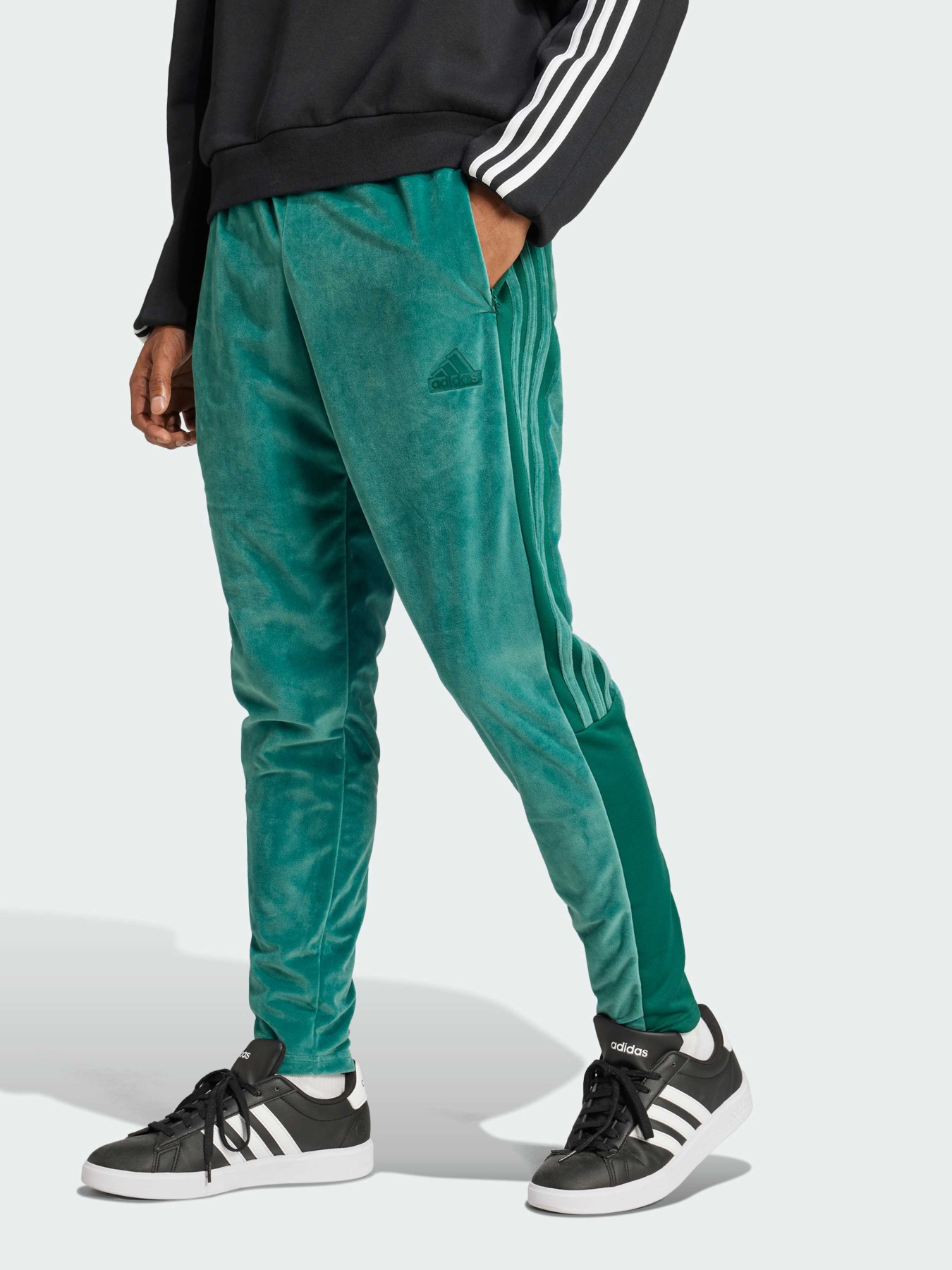 Брюки повседневные Adidas Tiro модель JF4245 Фото