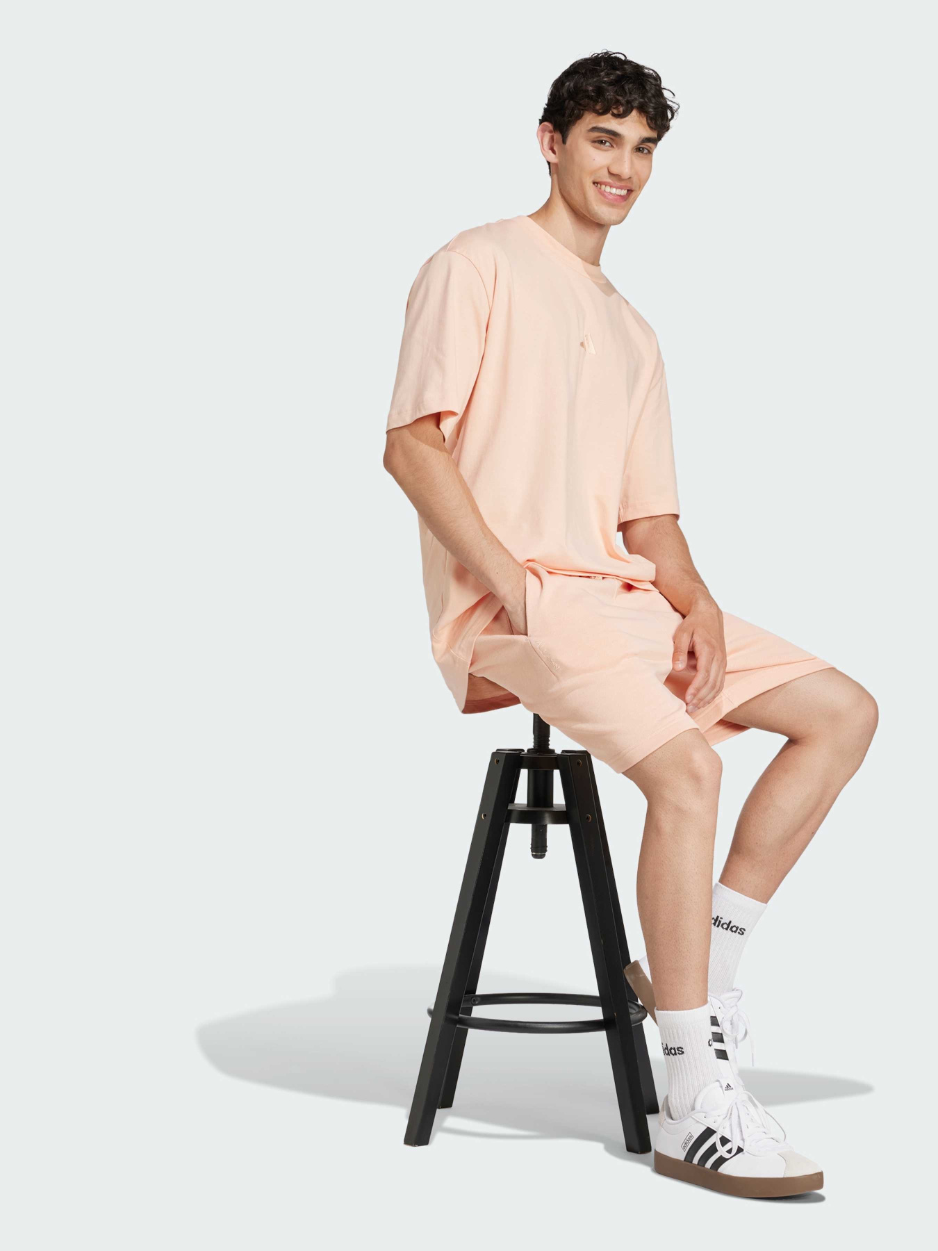 Повседневные шорты Adidas модель JG0991 Фото