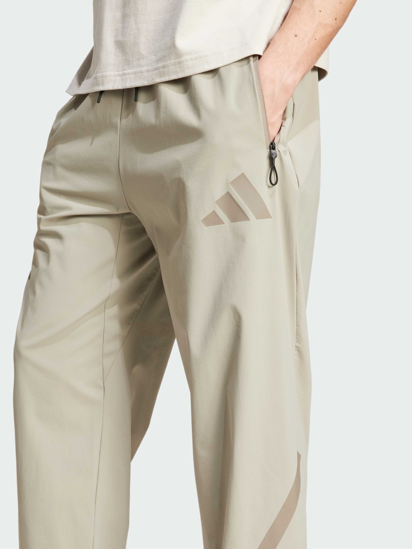 Повседневные штаны Adidas ZNE модель JN9030 Фото