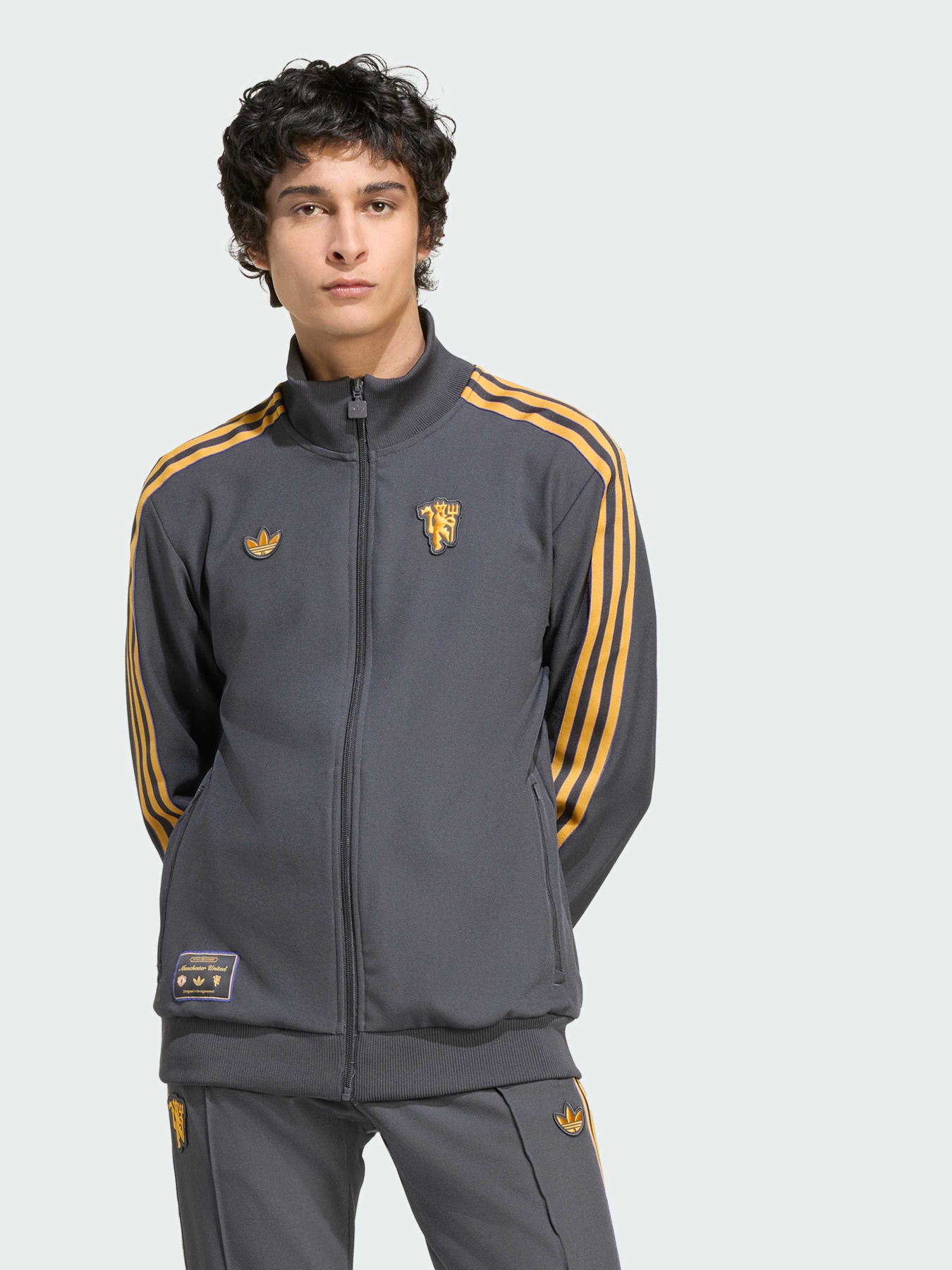 Спортивная кофта Adidas модель JN2816 Спортивная кофта Adidas модель JN2816 Фото