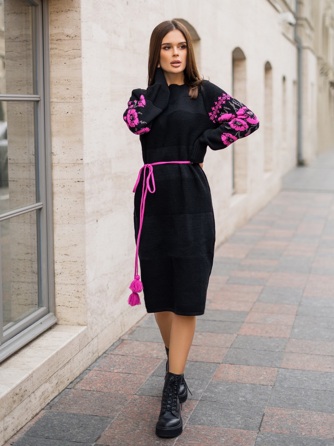 Вишита сукня ISSA Plus модель WN20-192_blackpink Вишита сукня ISSA Plus модель WN20-192_blackpink Фото