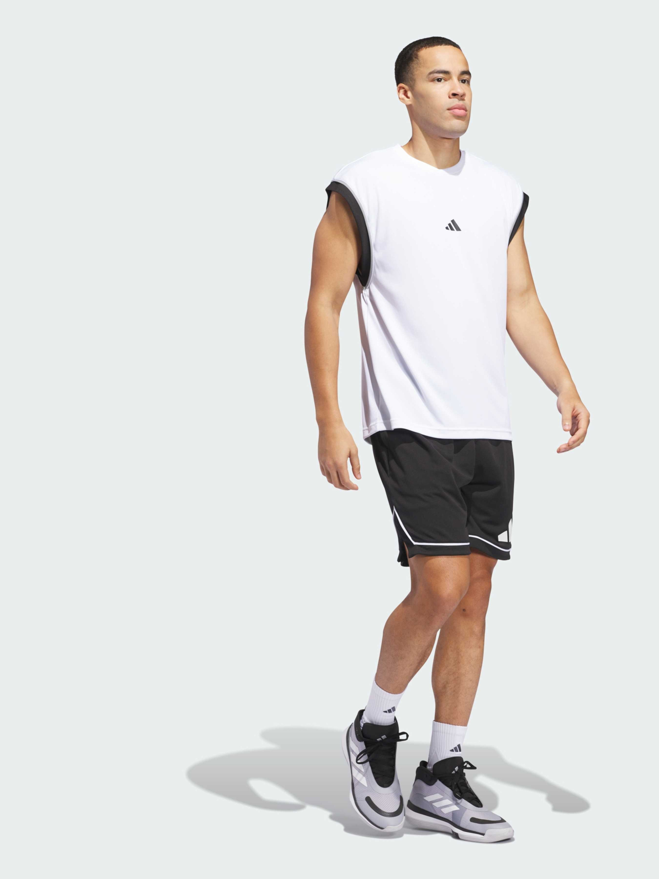 Шорты спортивные Adidas модель JN4728 Фото