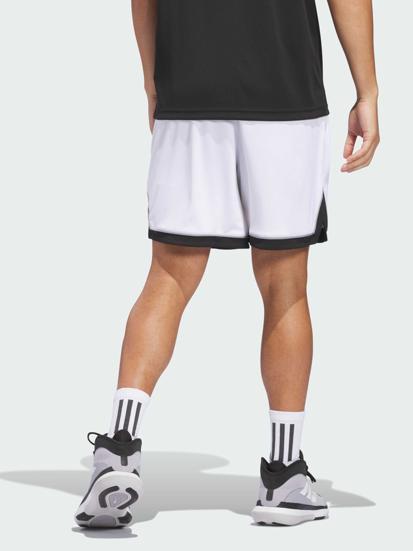 Шорты спортивные Adidas модель JN4729 Фото