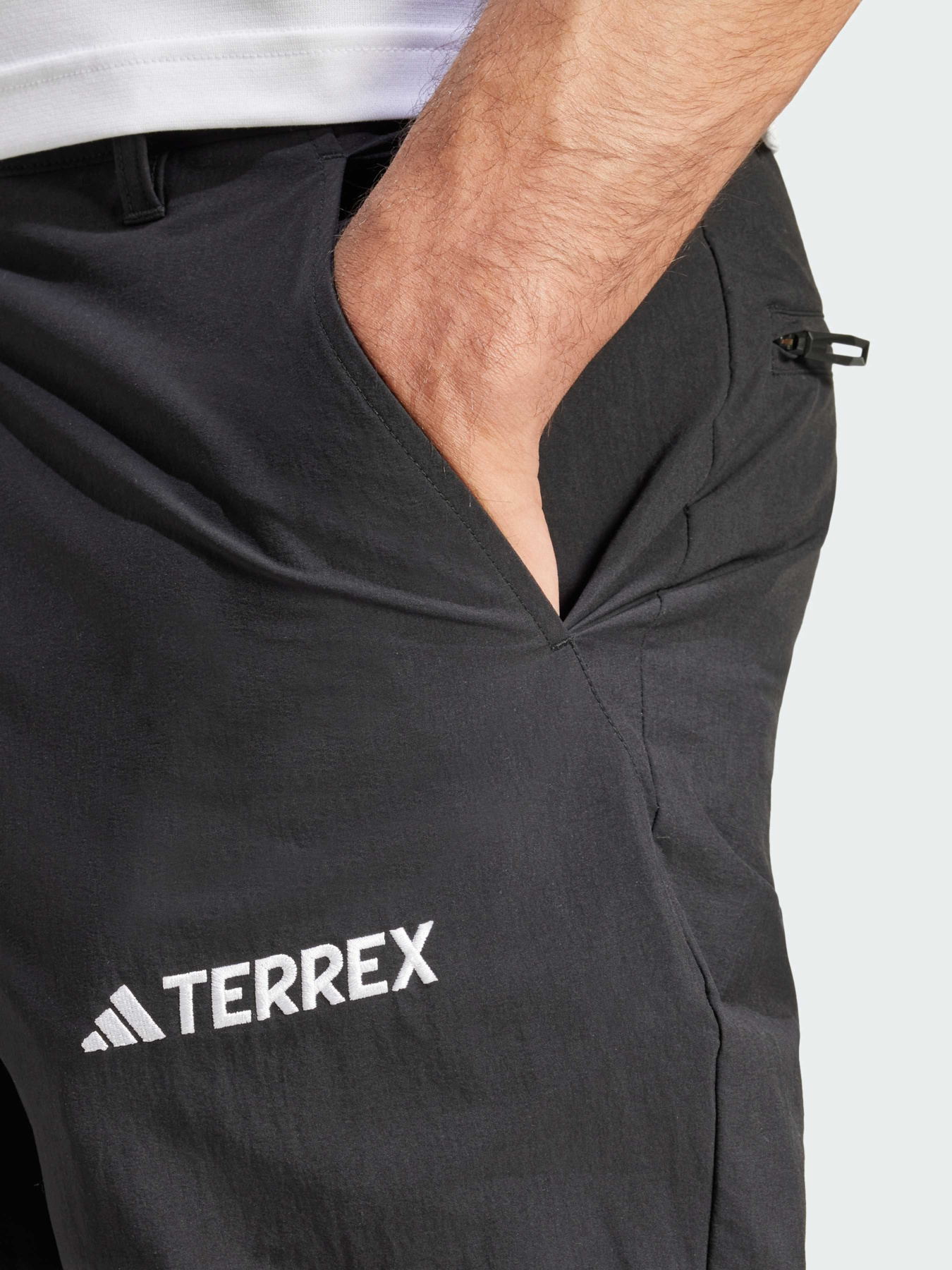 Штаны спортивные Adidas модель IZ3320 Фото