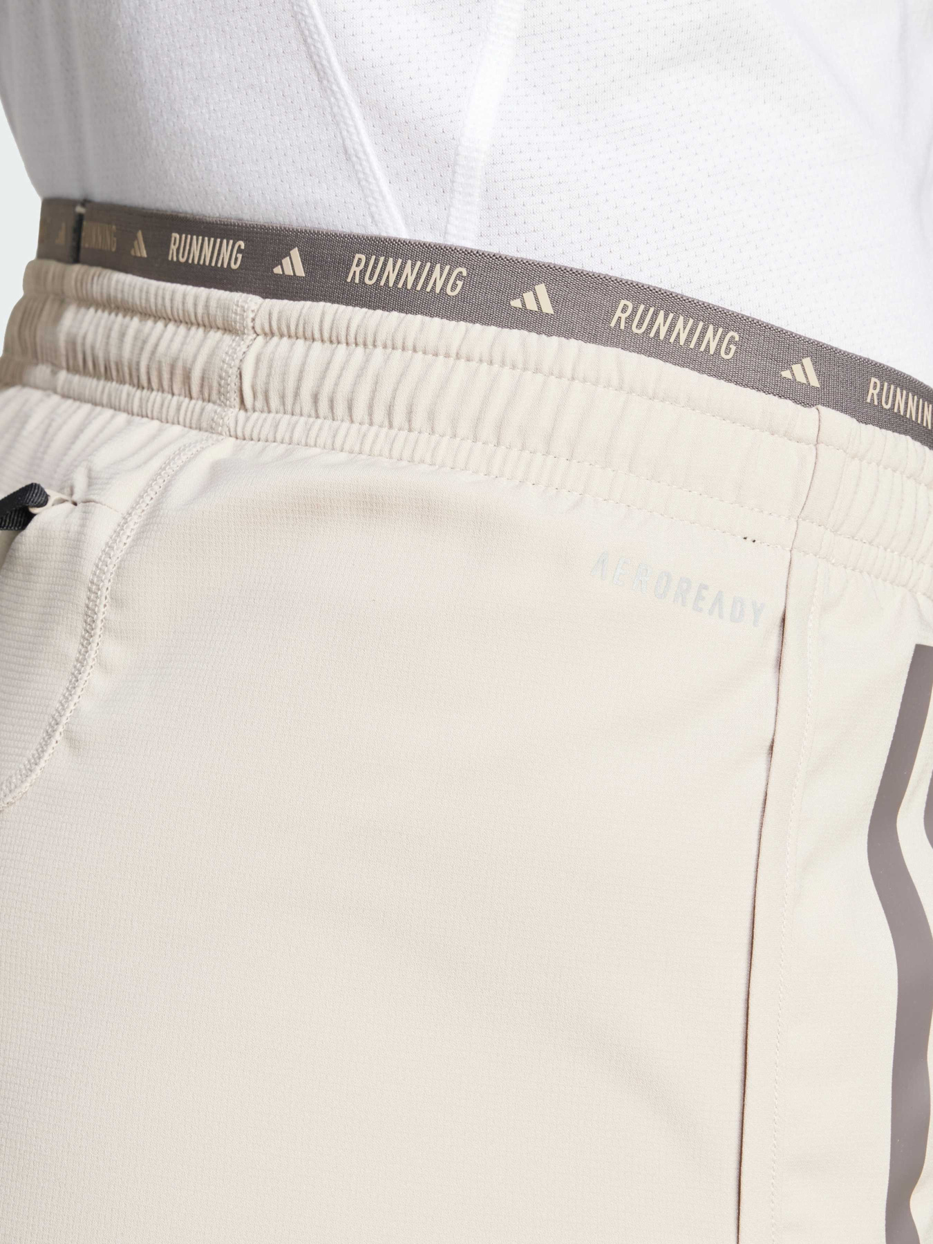 Шорты спортивные Adidas 3 Stripes модель IV9999 Фото