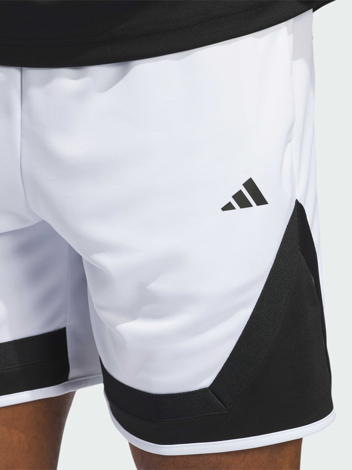 Шорты спортивные Adidas модель IX1849 Фото