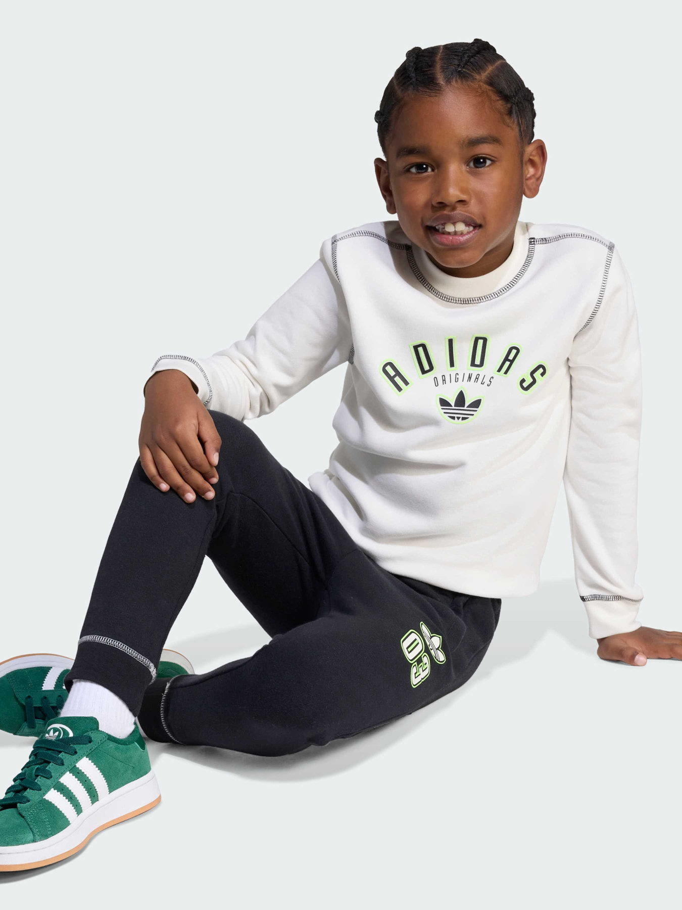 Спортивный костюм Adidas Graphics модель JX5261 Фото