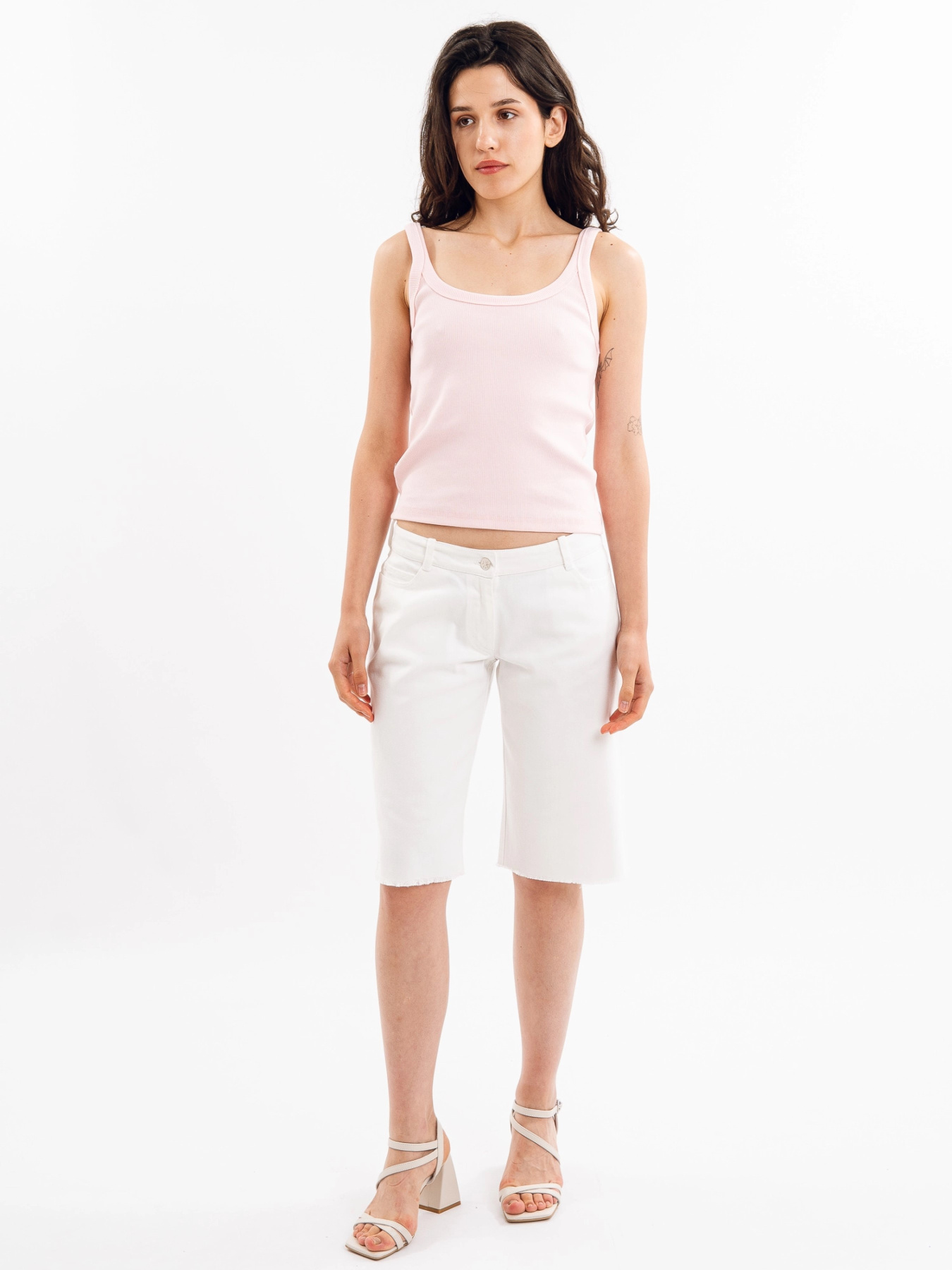 Джинсовые шорты A.G.N.A модель AG-2025M-WHITE Фото