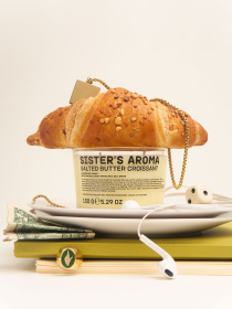 Ароматическая свеча Salted butter croissant Sister’s Aroma модель 4820227785438 Фото