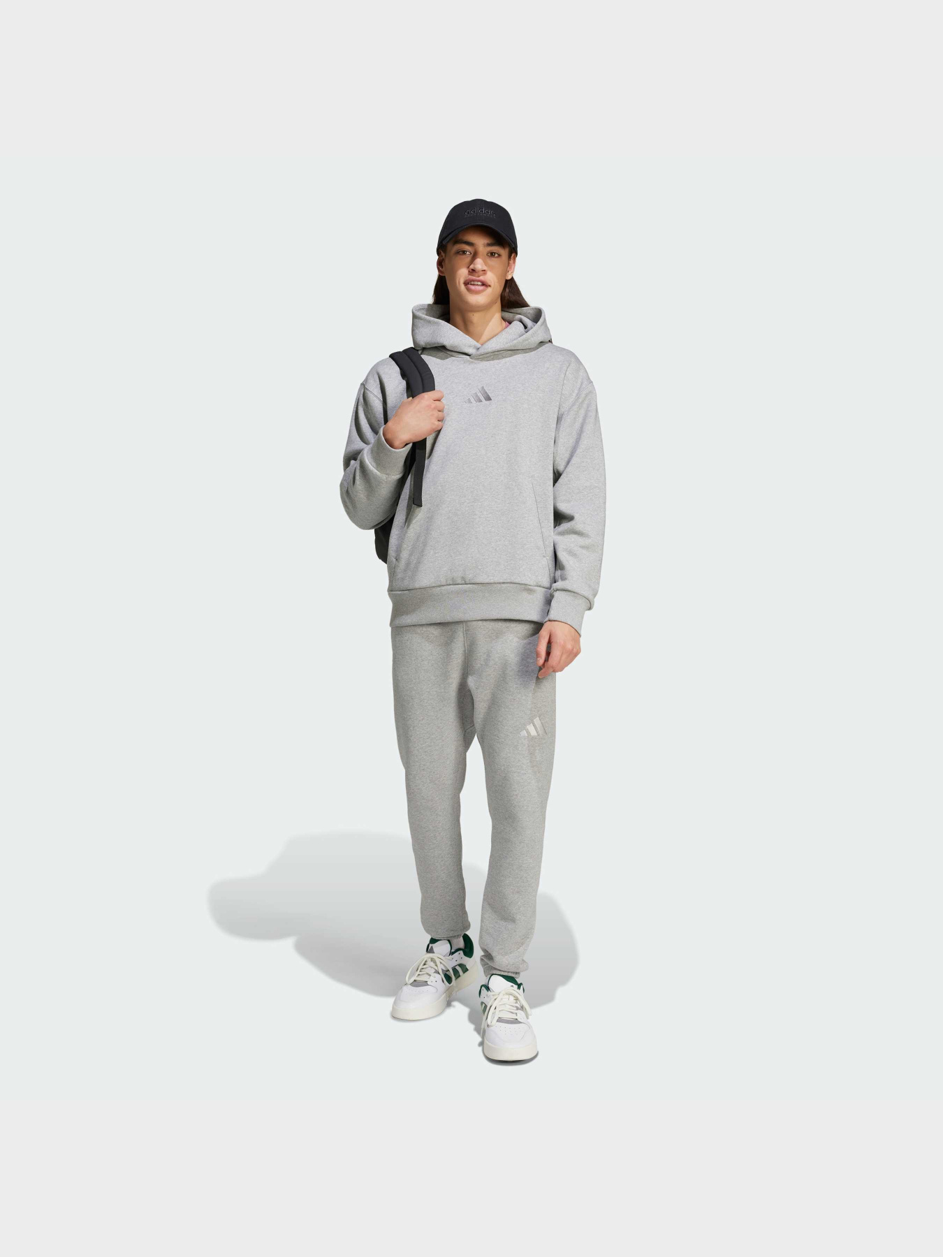 Джоггеры Adidas модель IY4148 Фото