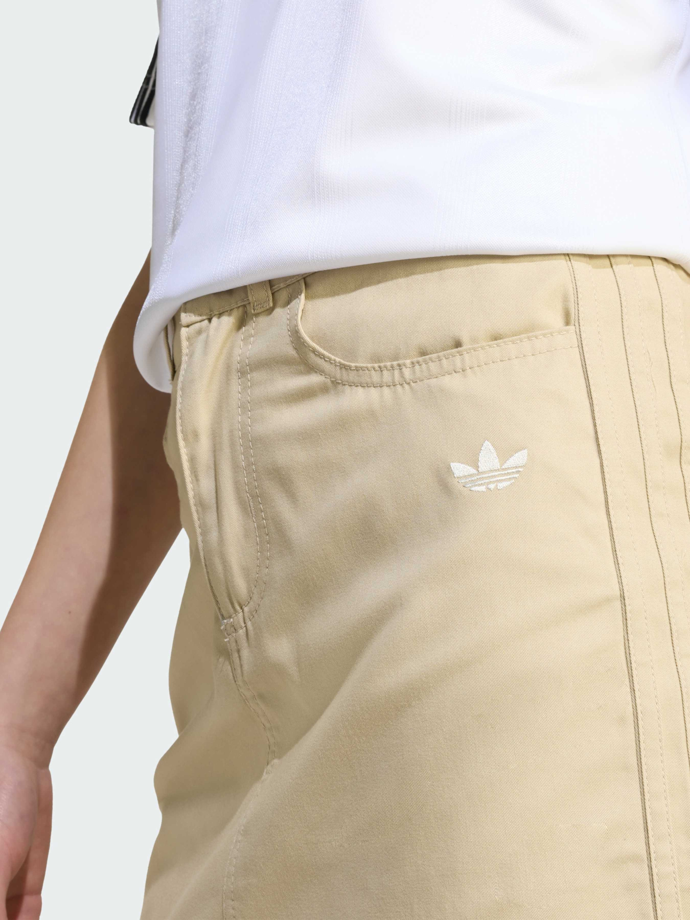 Спідниця міні Adidas модель JY2747 Спідниця міні Adidas модель JY2747 Фото