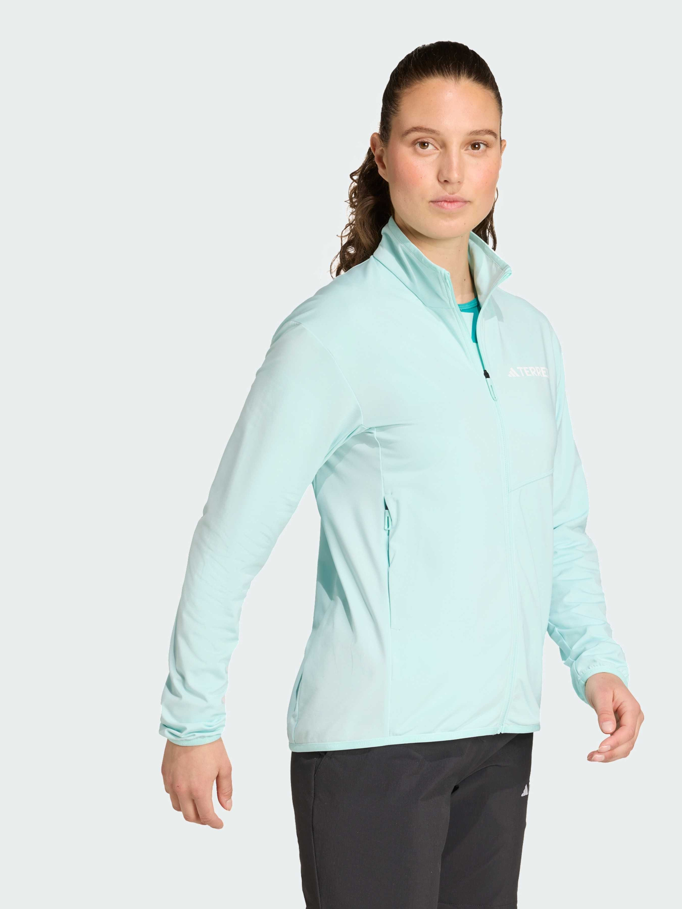 Ветровка Adidas модель JD3950 Фото