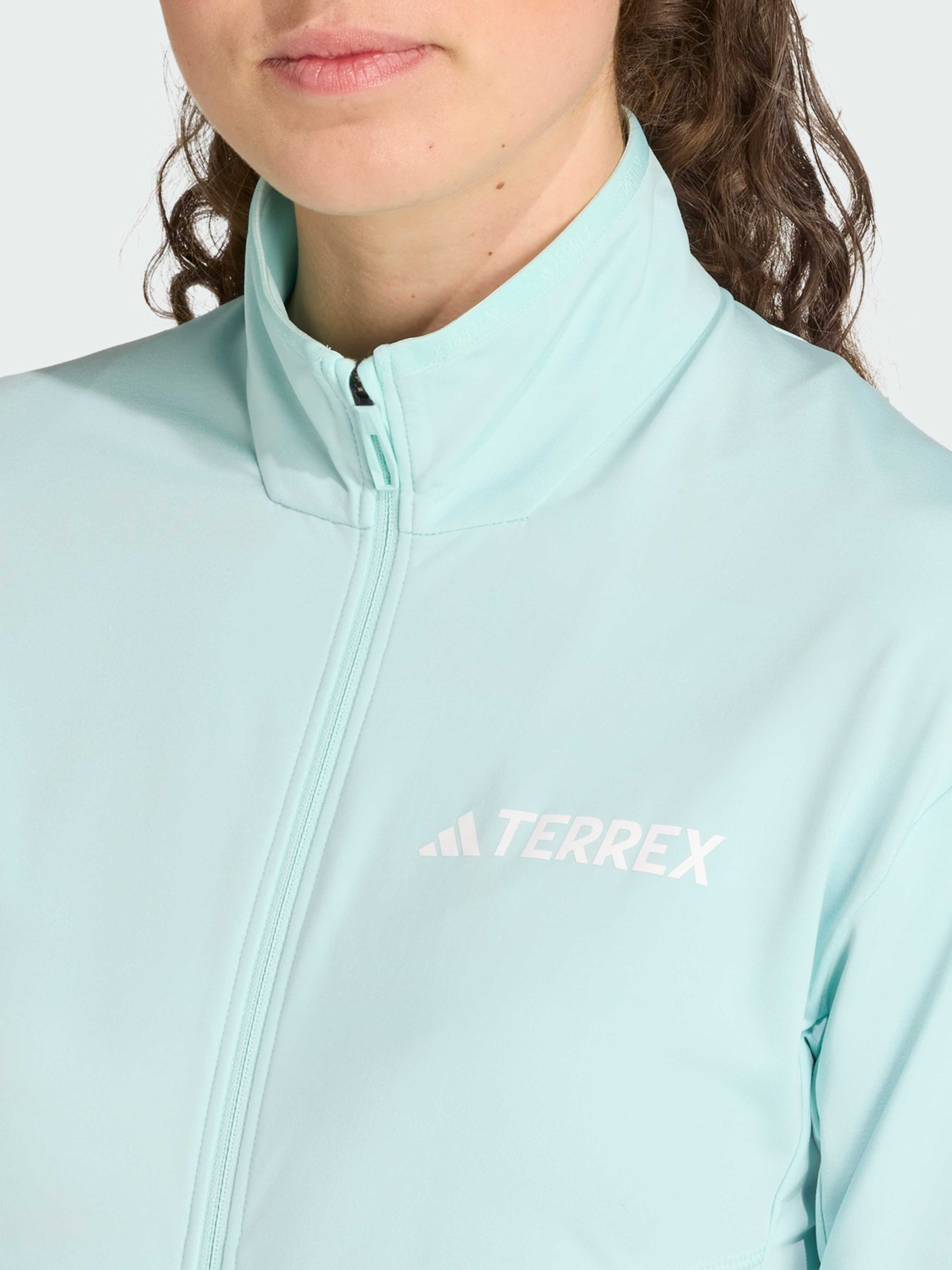 Ветровка Adidas модель JD3950 Фото