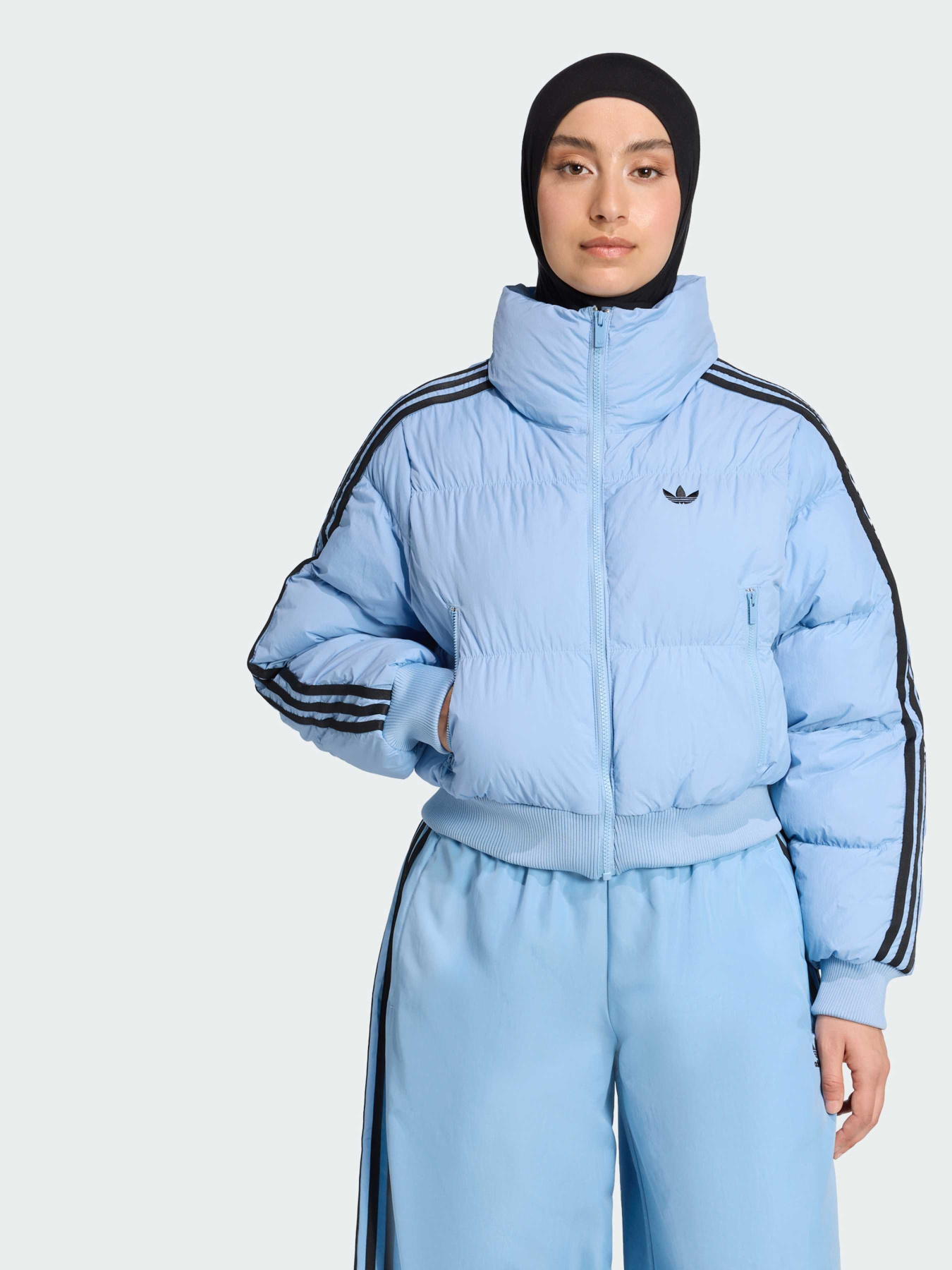 Демісезонна куртка Adidas Adicolor модель JX2969 Фото