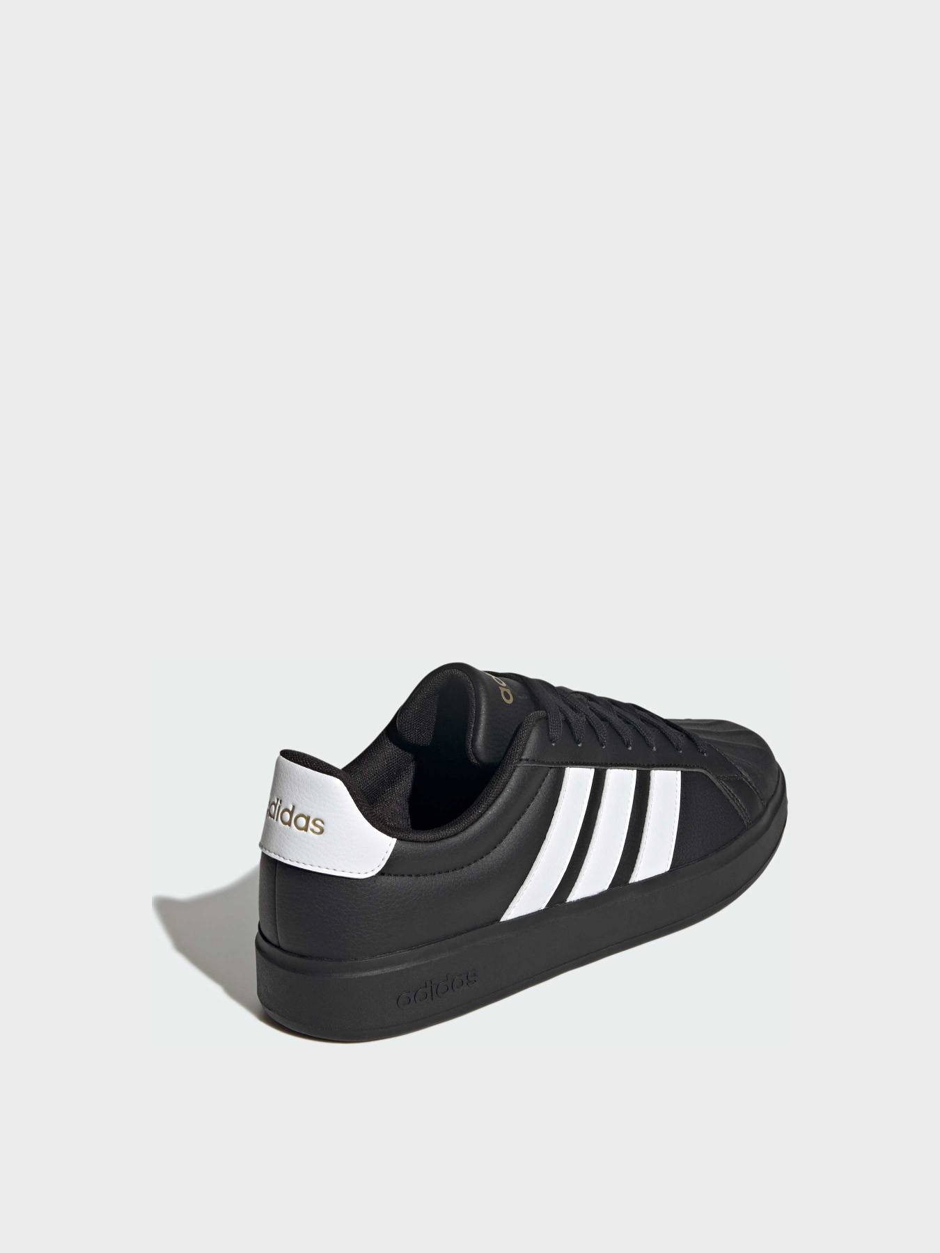 Кеды низкие Adidas модель JP8276 Кеды низкие Adidas модель JP8276 Фото