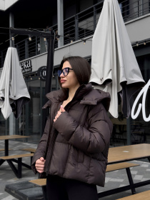 Пуховик UVENTUM модель DV-009-BRN Фото