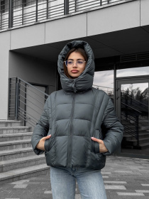 Пуховик UVENTUM модель DV-009-GRN Фото