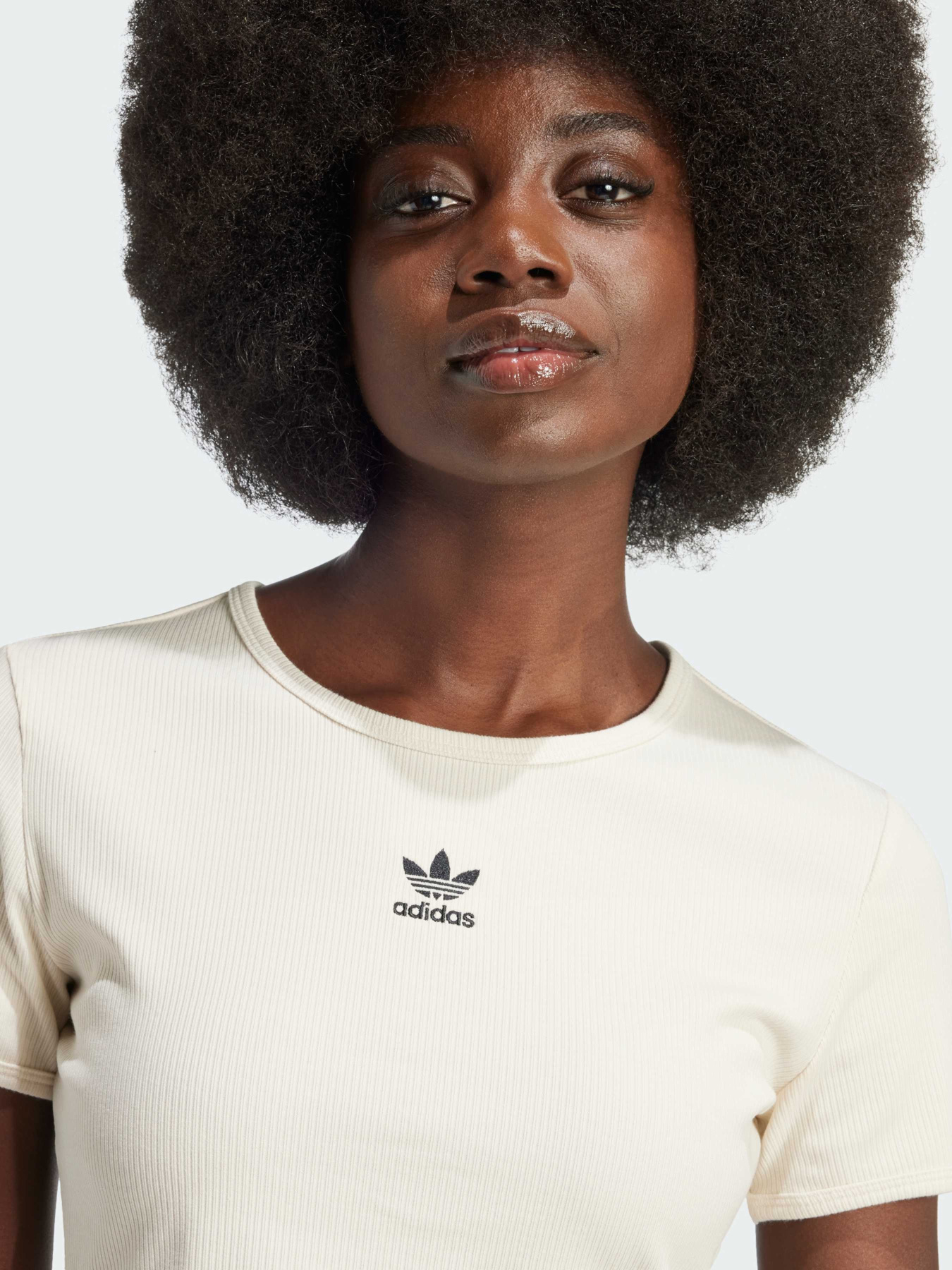 Топ Adidas модель IY9667 Фото