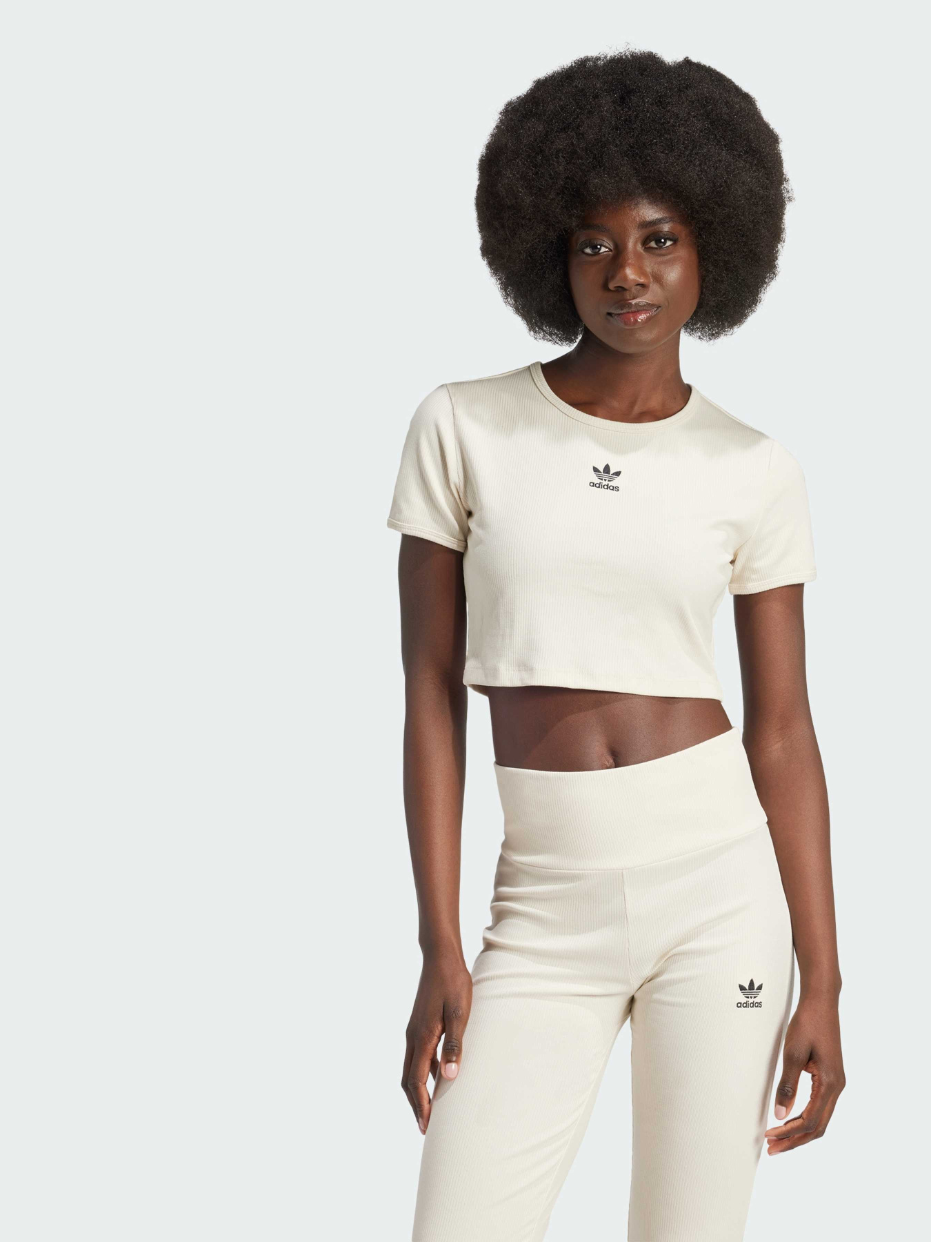 Топ Adidas модель IY9667 Фото