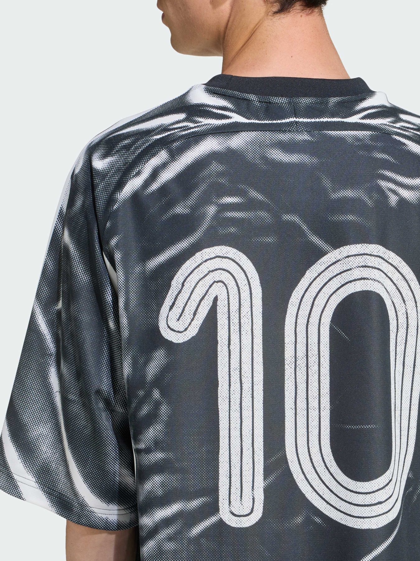 Футболка Adidas модель KF8522 Футболка Adidas модель KF8522 Фото