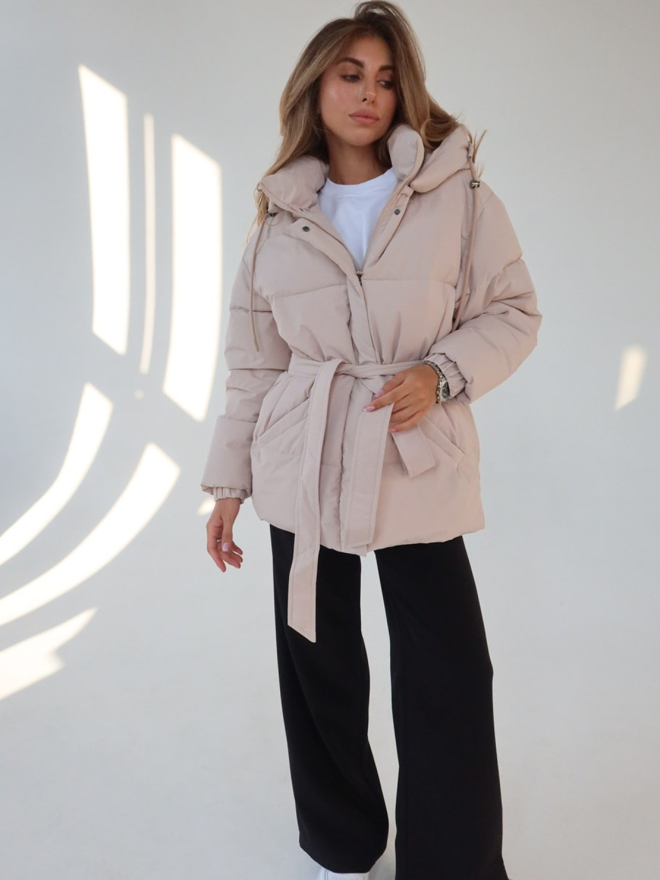 Пуховик UVENTUM модель Jackie-BEI Фото