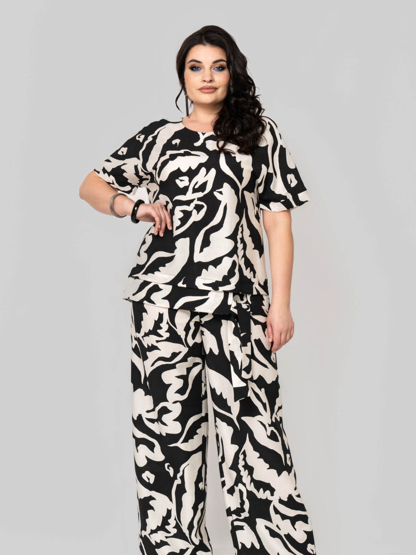 Повседневный костюм All Posa Комплект (туніка+штани) модель ap102370p-chorno-bezhevij Фото