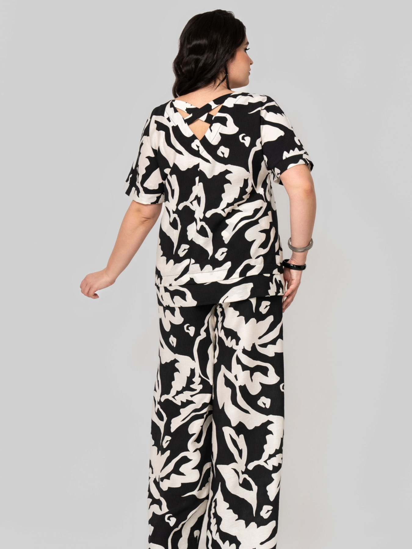 Повседневный костюм All Posa Комплект (туніка+штани) модель ap102370p-chorno-bezhevij Фото