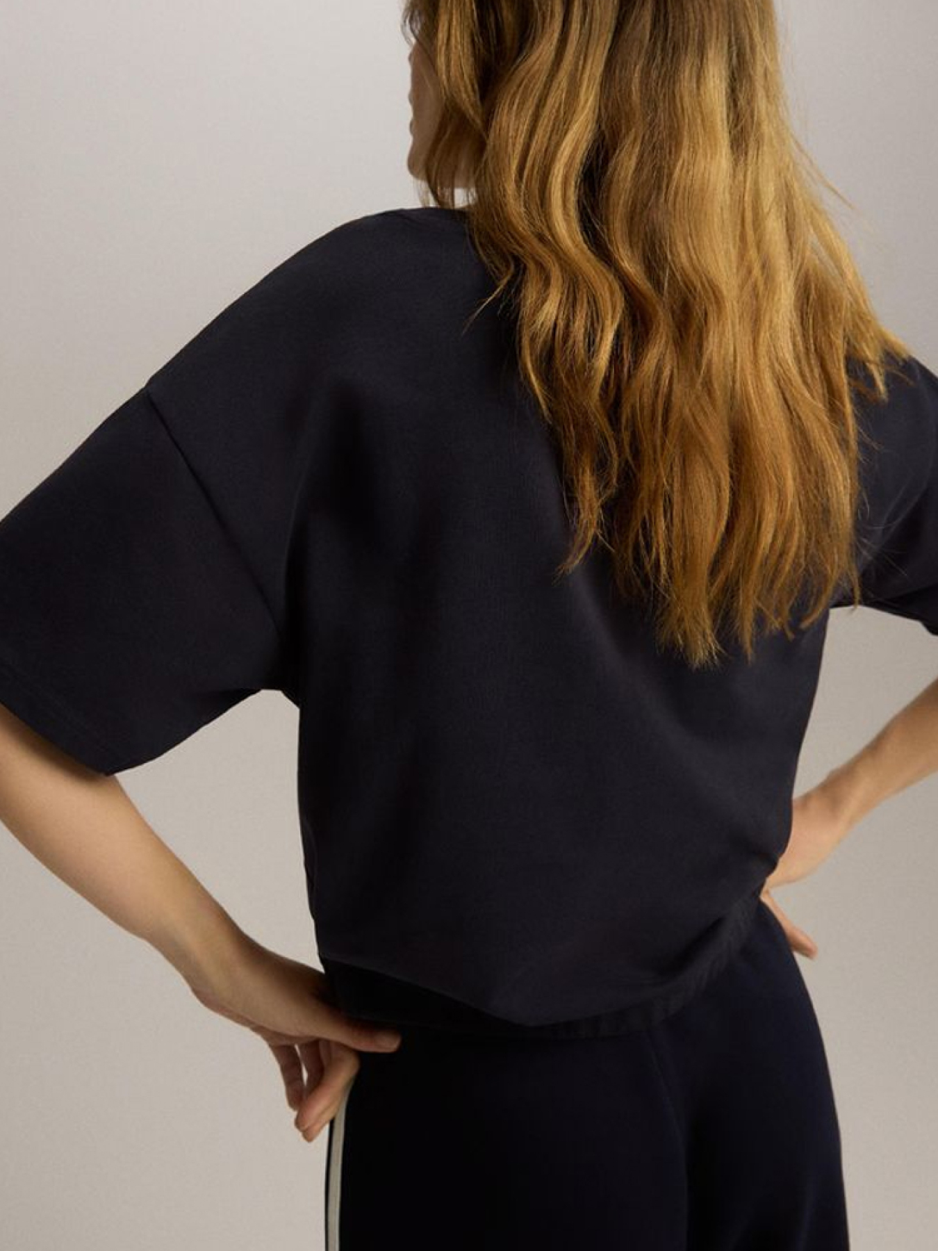 Футболка DIVERSE модель 10047490 Фото