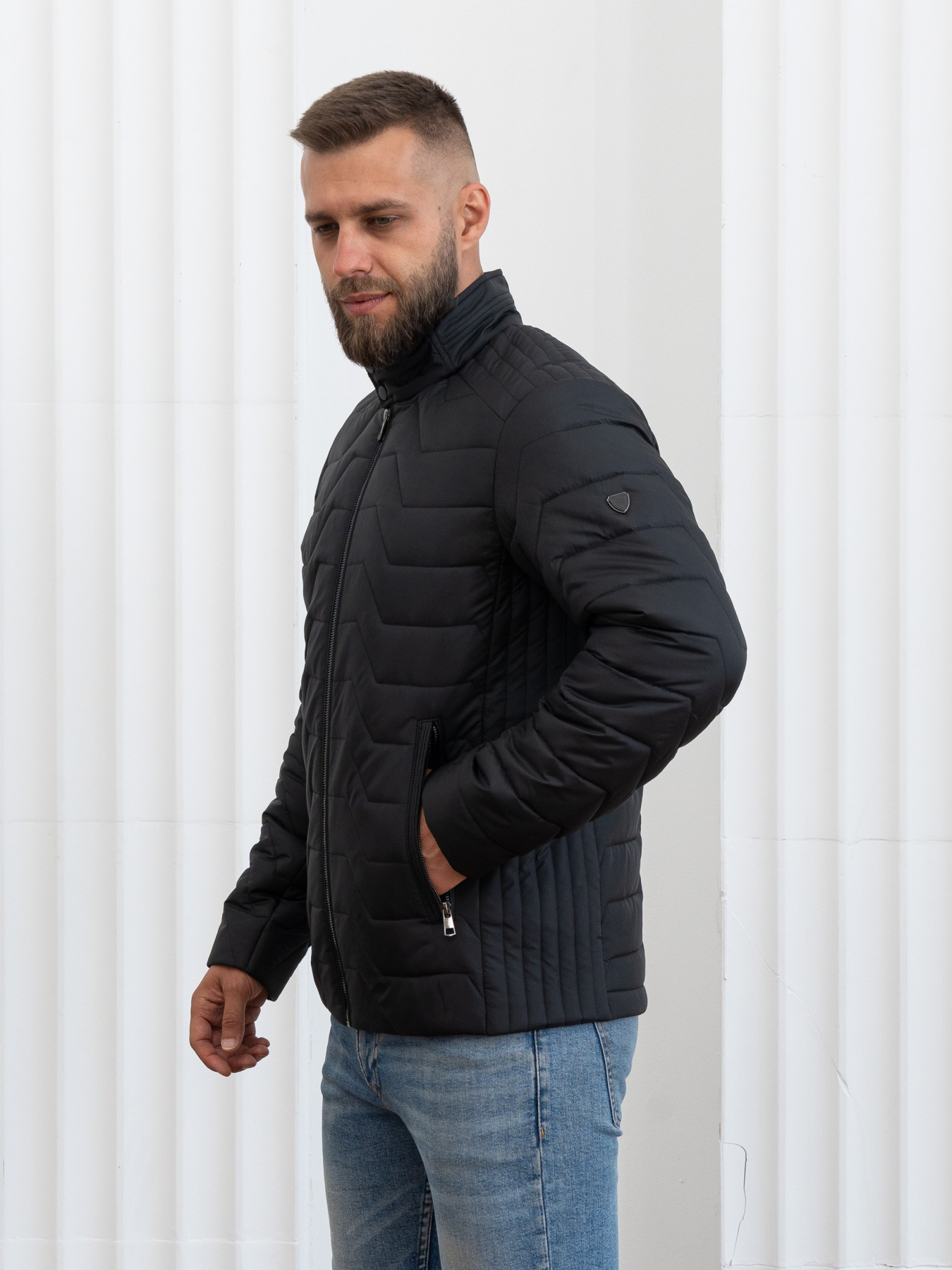 Демисезонная куртка AVALON модель 46-V-BLC Фото