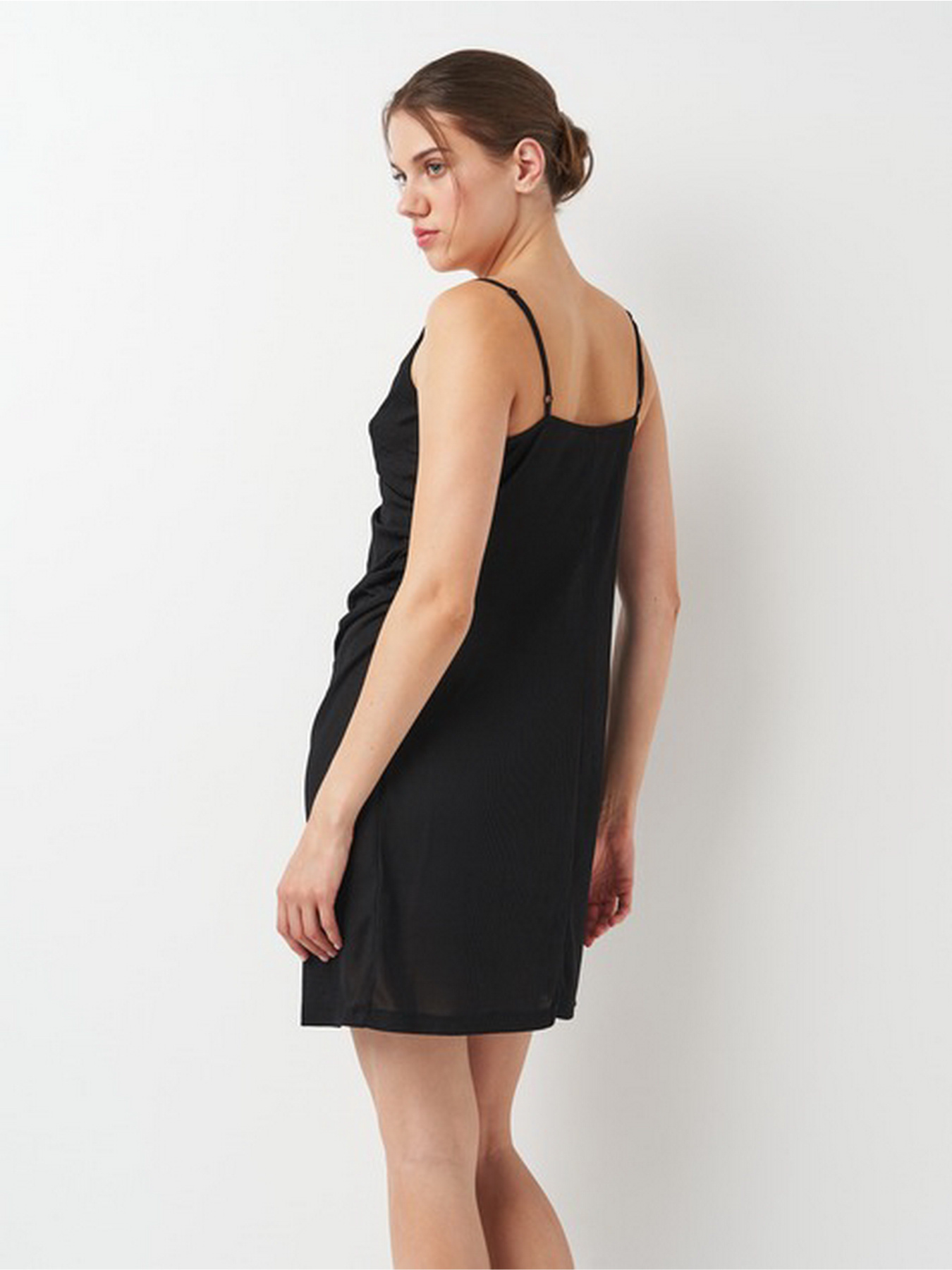 Платье мини H&M модель 11548647wer_Черный Фото